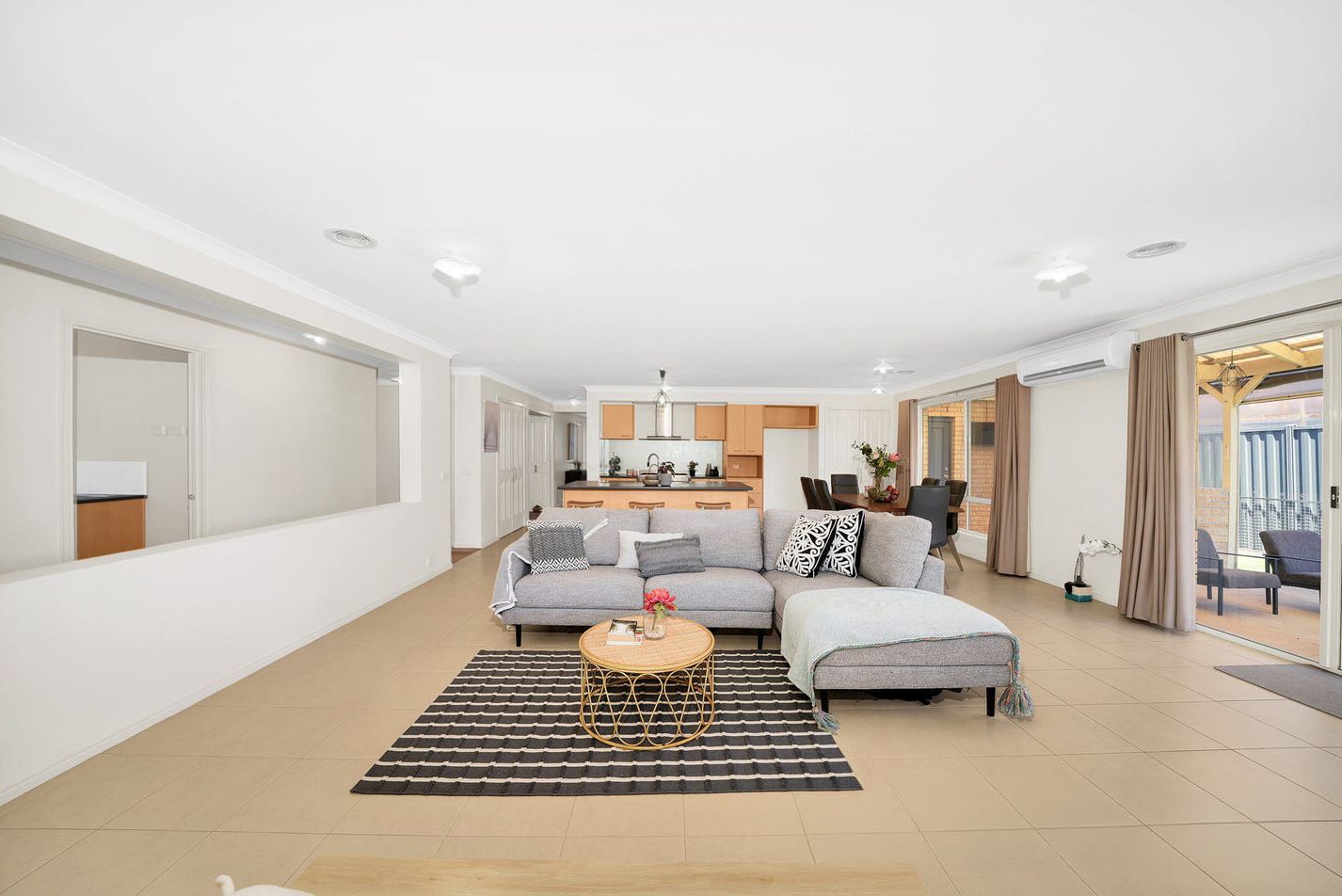19 Weavers Street — photo 5 of 13