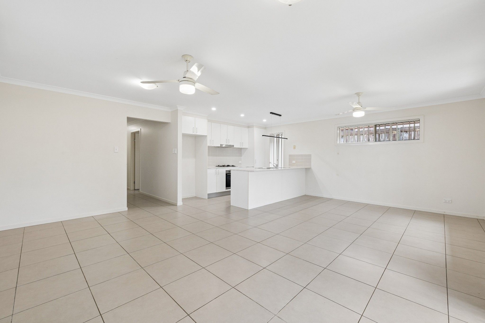 11 Dunes Crescent — photo 8 of 25