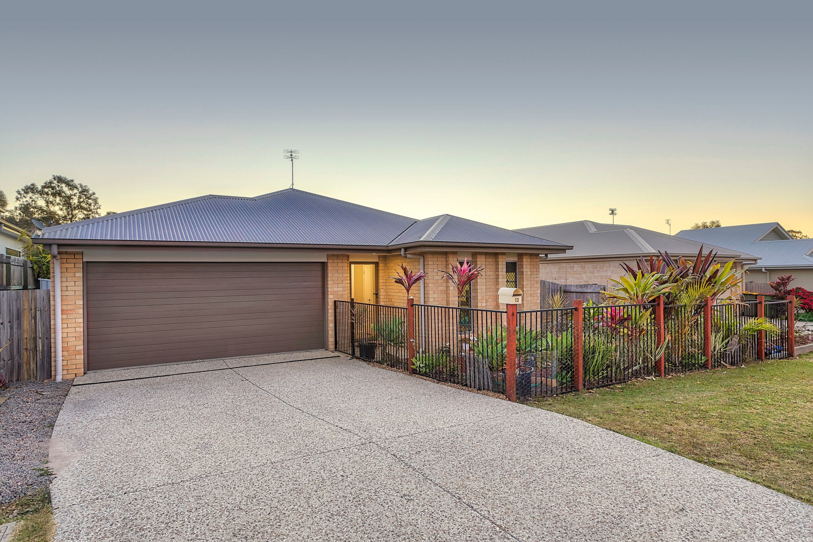12 Parkview Drive, Little Mountain, QLD 4551