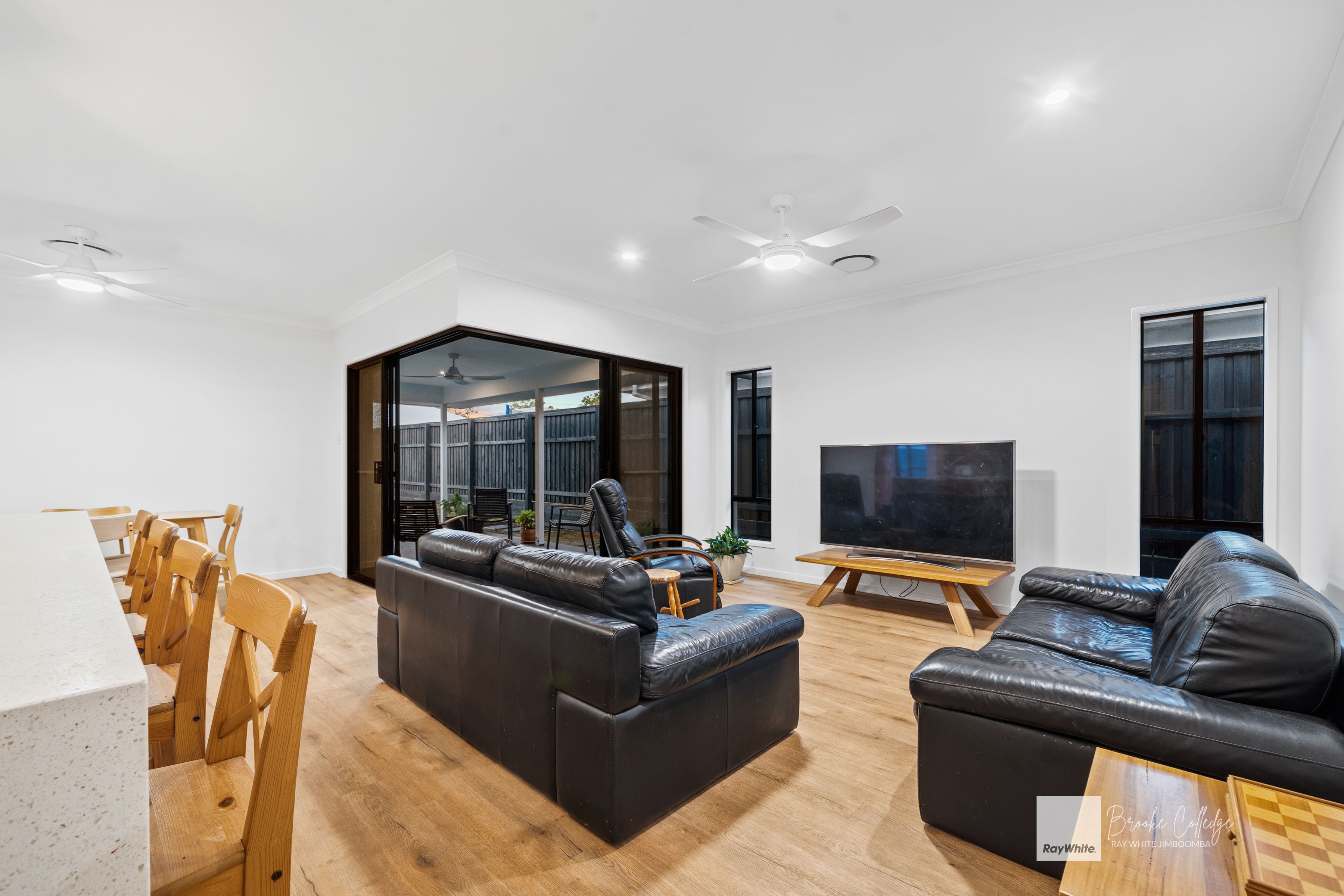 21 Colmar Street — photo 9 of 21