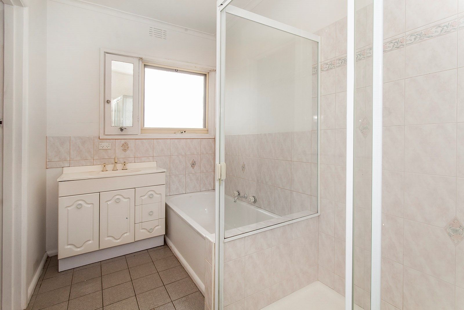 43 Orient Avenue, Mitcham, VIC 3132