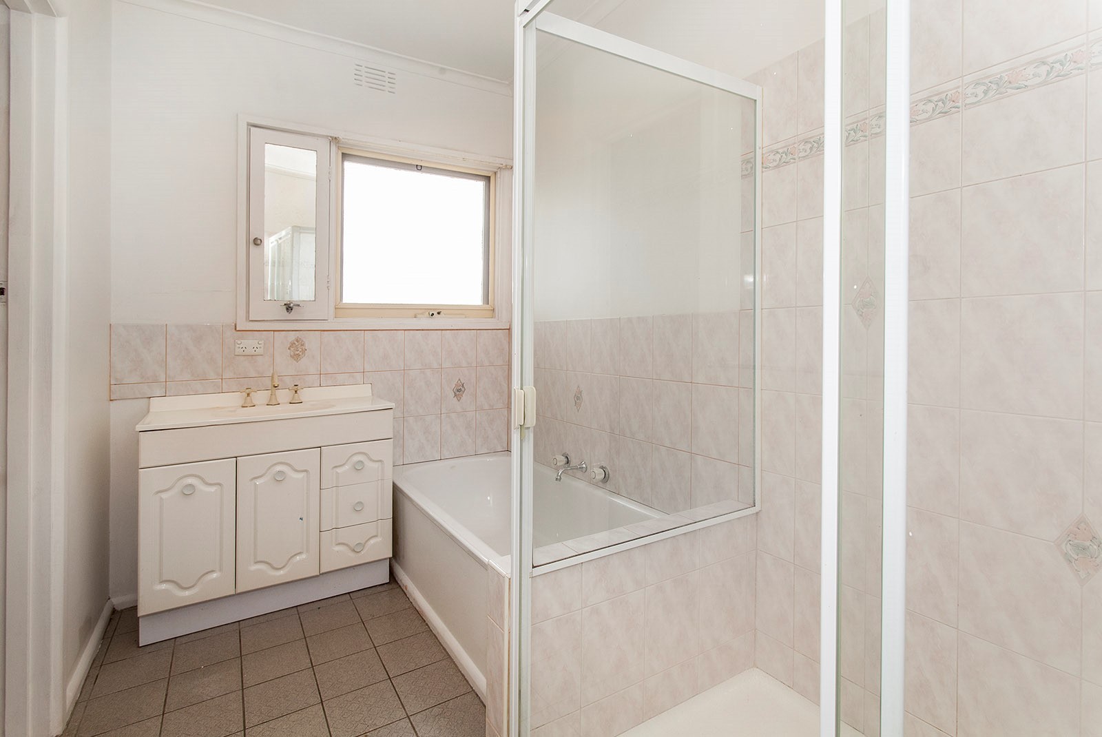 43 Orient Avenue, Mitcham, VIC 3132