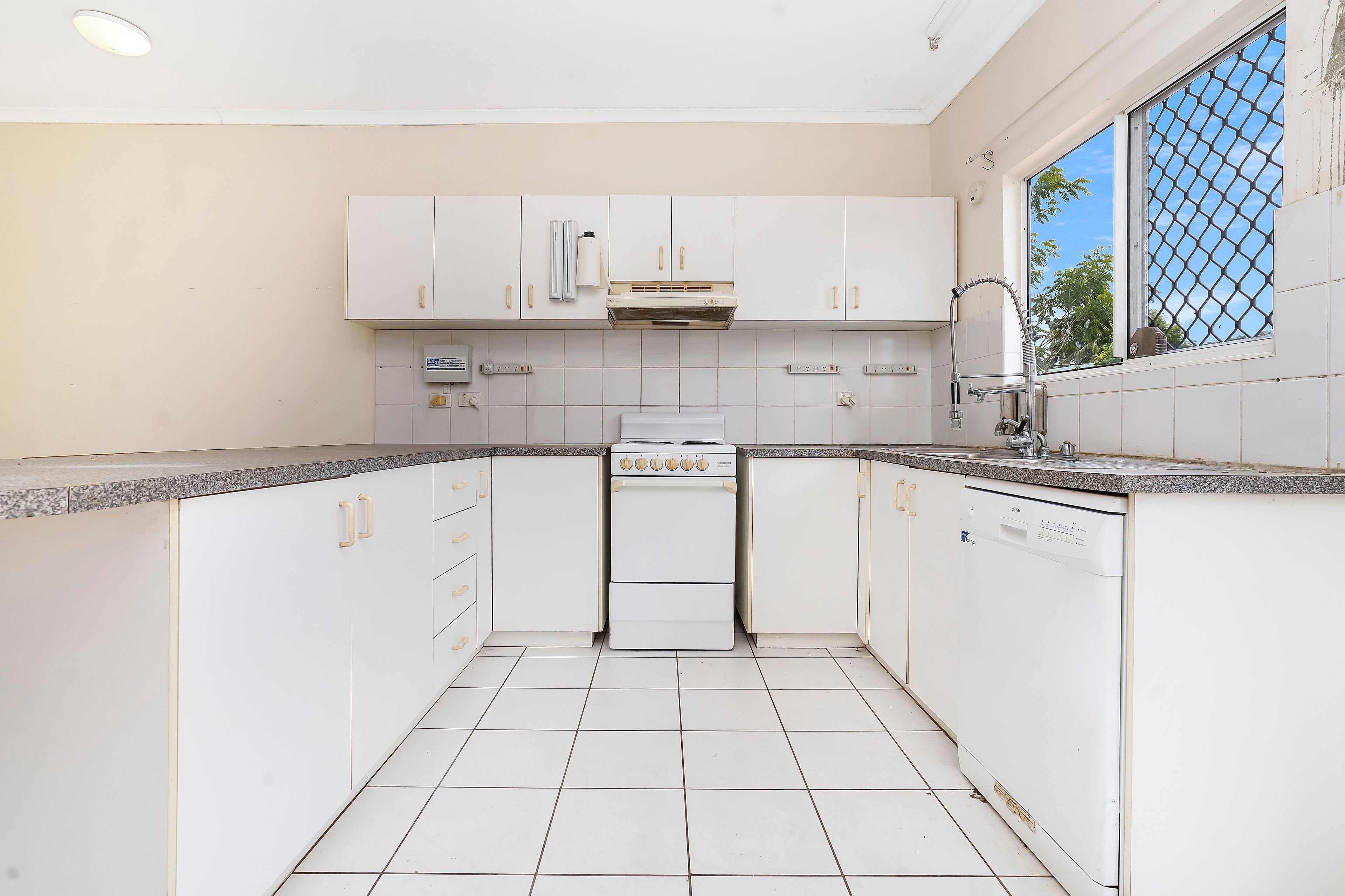 16 McGuire Circuit, Moulden NT 0830