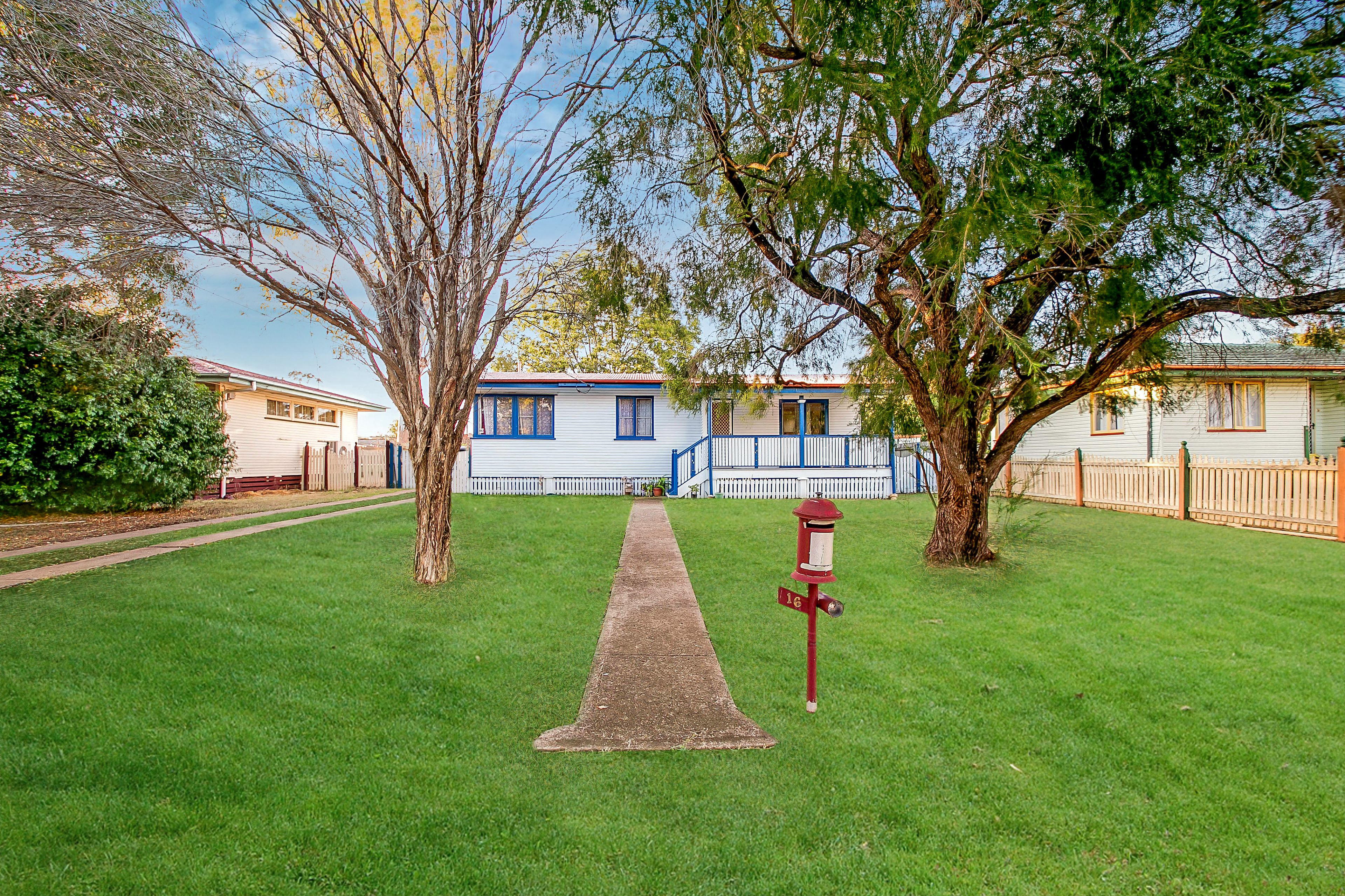 16 Crosshill Street, Leichhardt, QLD 4305