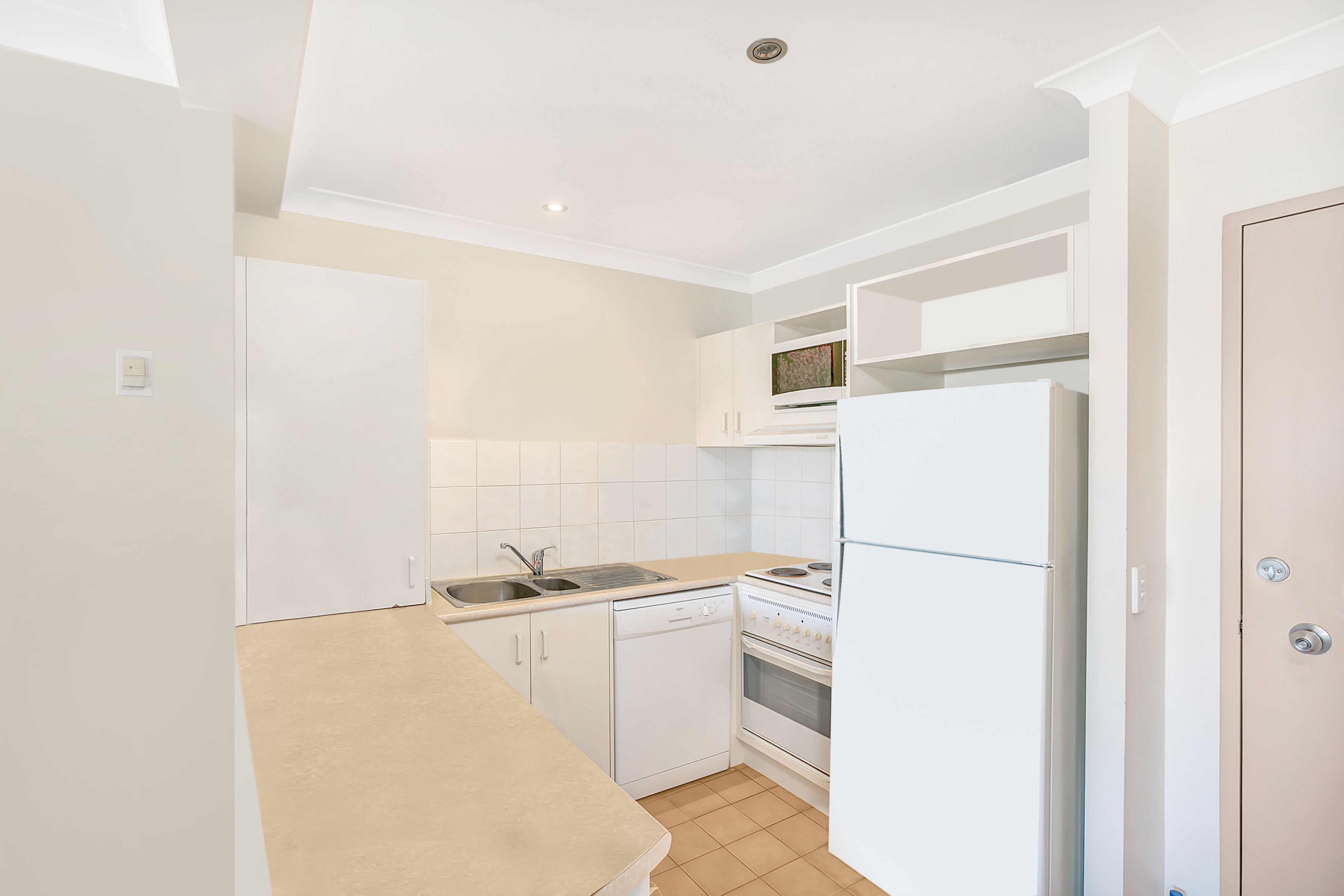 17/45 Pohlman Street, Southport, QLD 4215