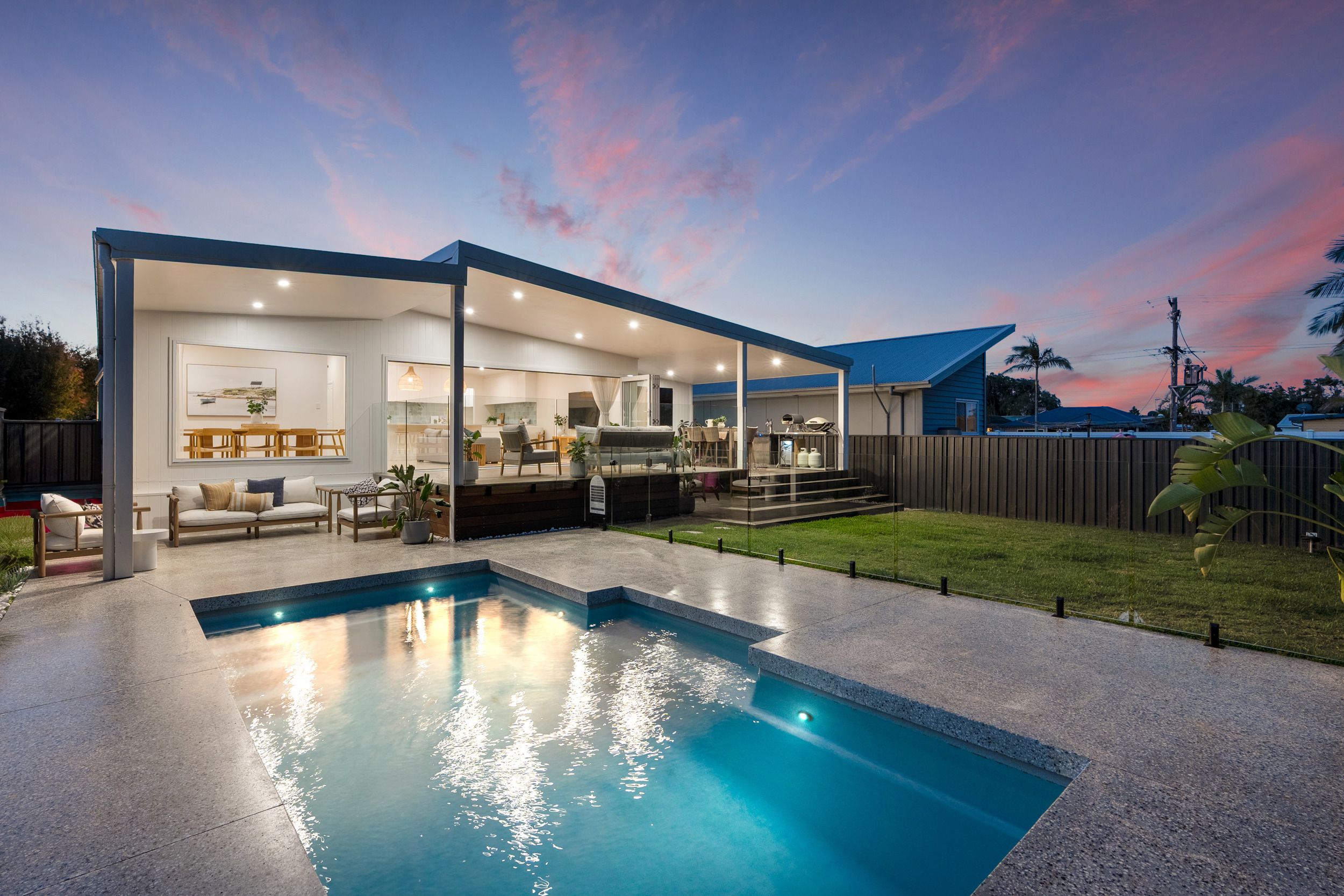 4 Flinders Avenue, Killarney Vale NSW 2261