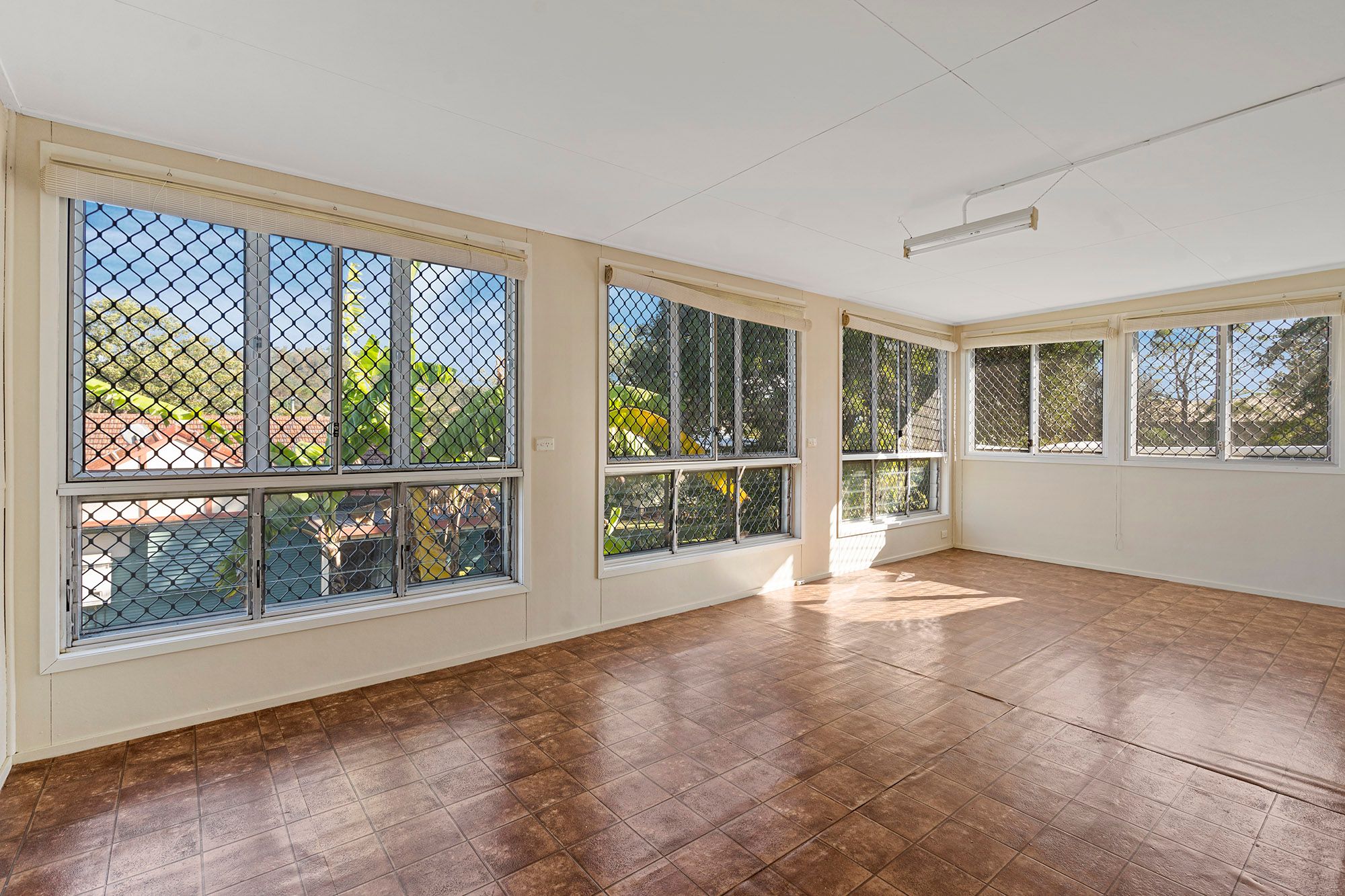 19 Waller Street, Mount Gravatt, QLD 4122 Sold House Ray White Mt