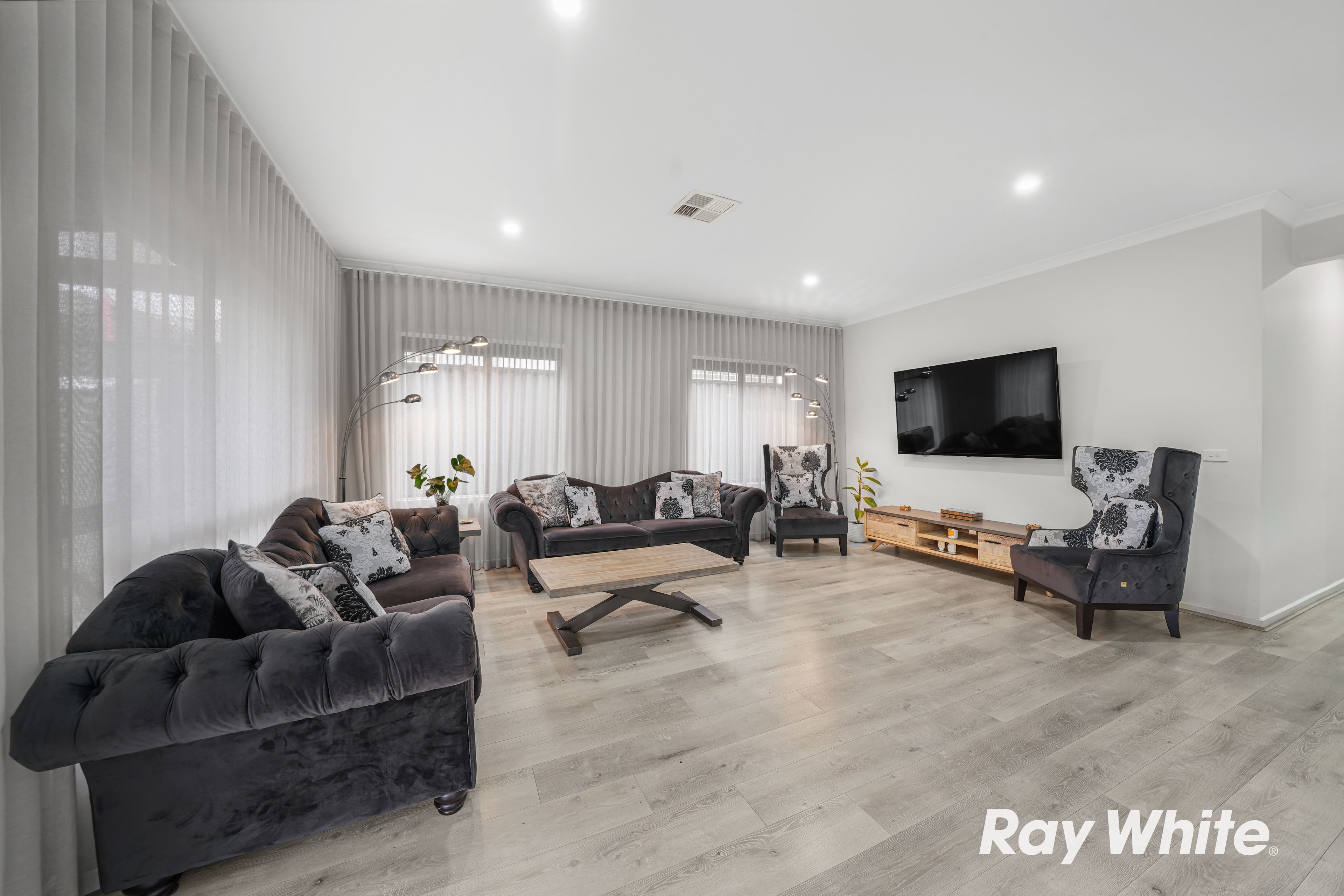 28 Sallybank Crescent — photo 8 of 20
