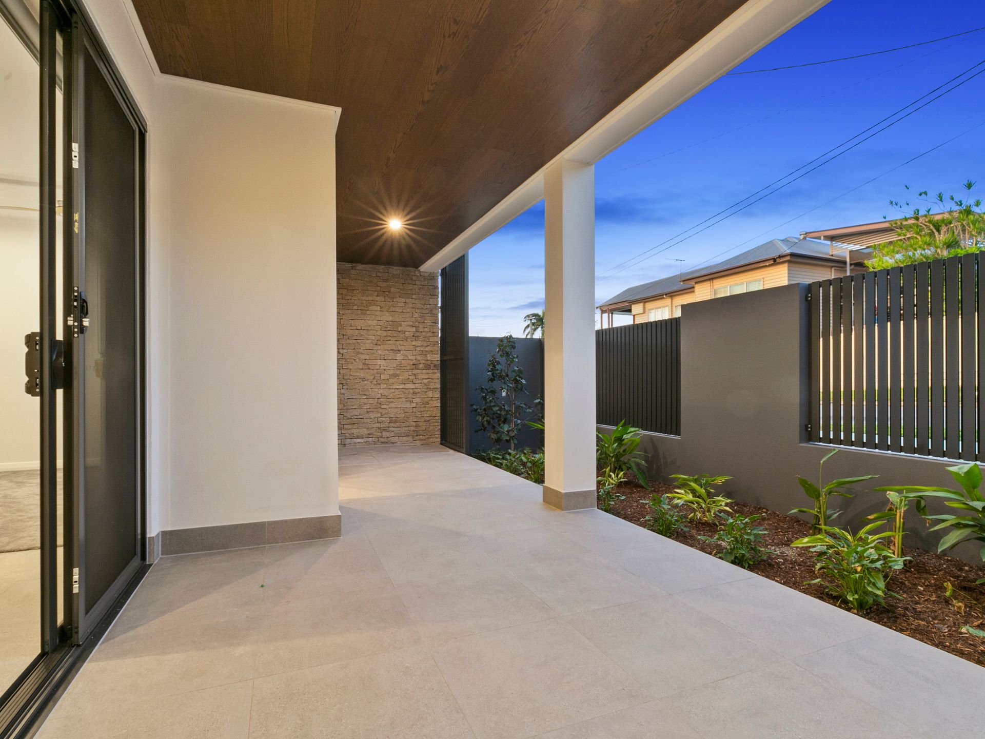 67 Tarana Street, Camp Hill QLD 4152