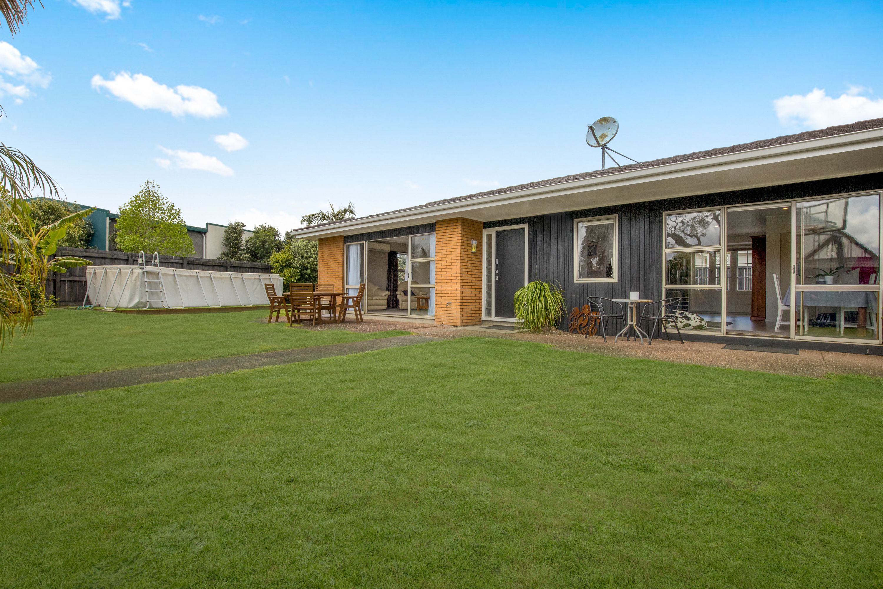 2 Kirrama Place, Conifer Grove, Manukau City