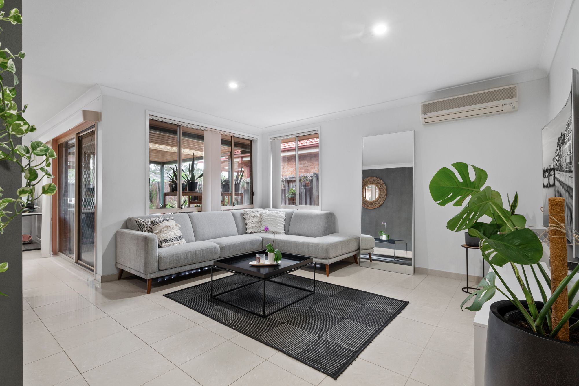 25 Paroo Court, Wattle Grove, NSW 2173