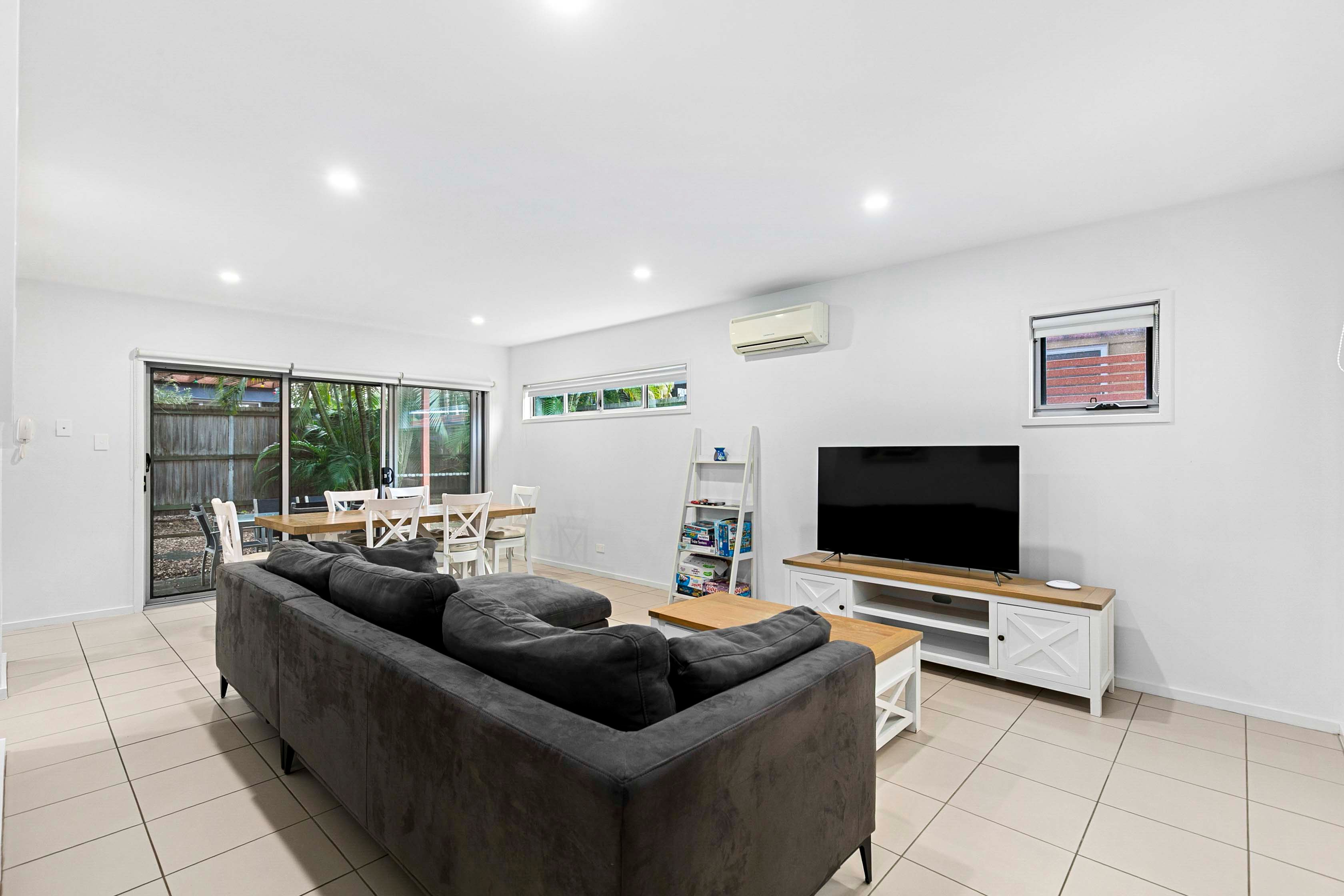 57/80 Moolyyir Street, Urangan, QLD 4655