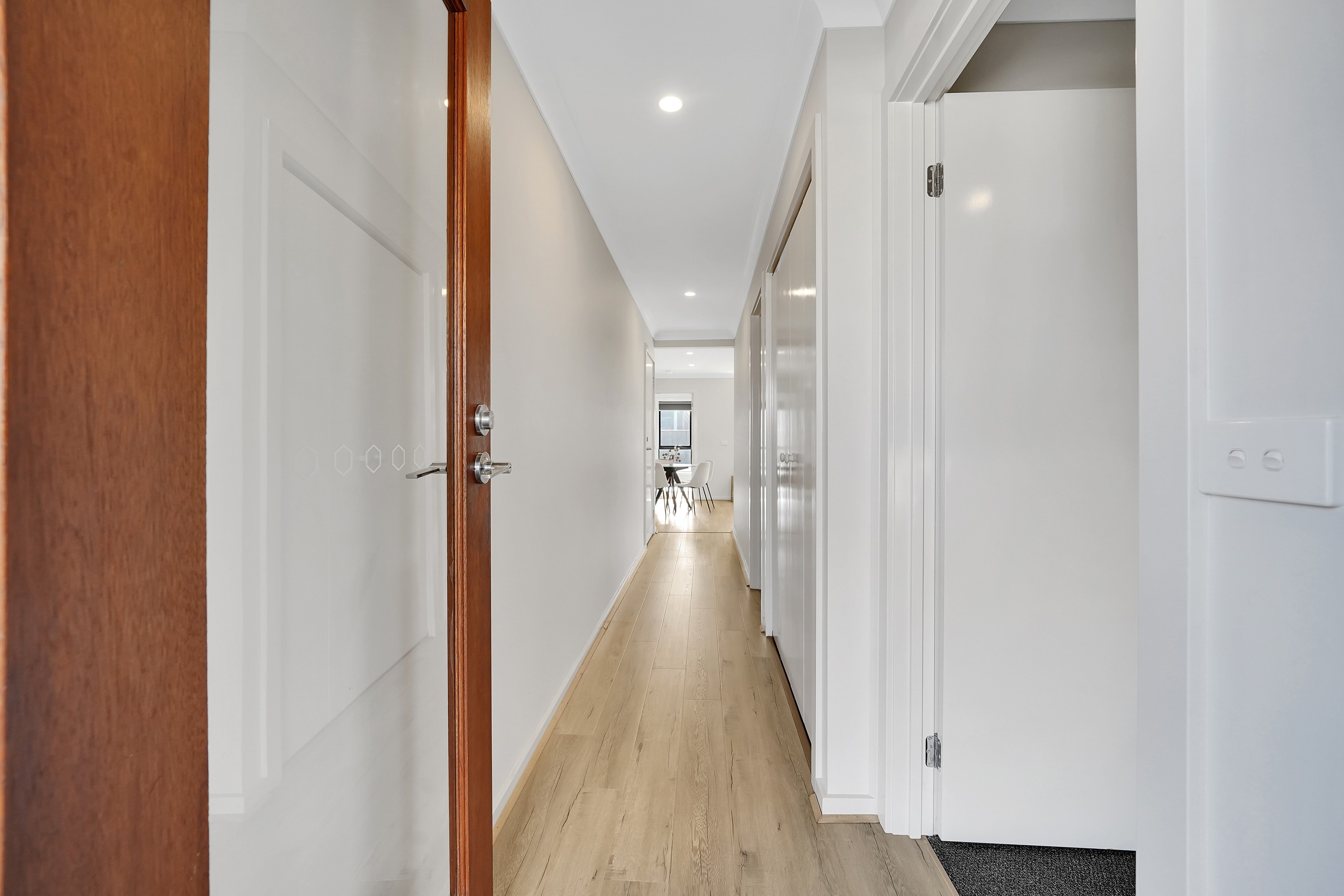 8 Samuel Road, WEIR VIEWS, VIC 3338