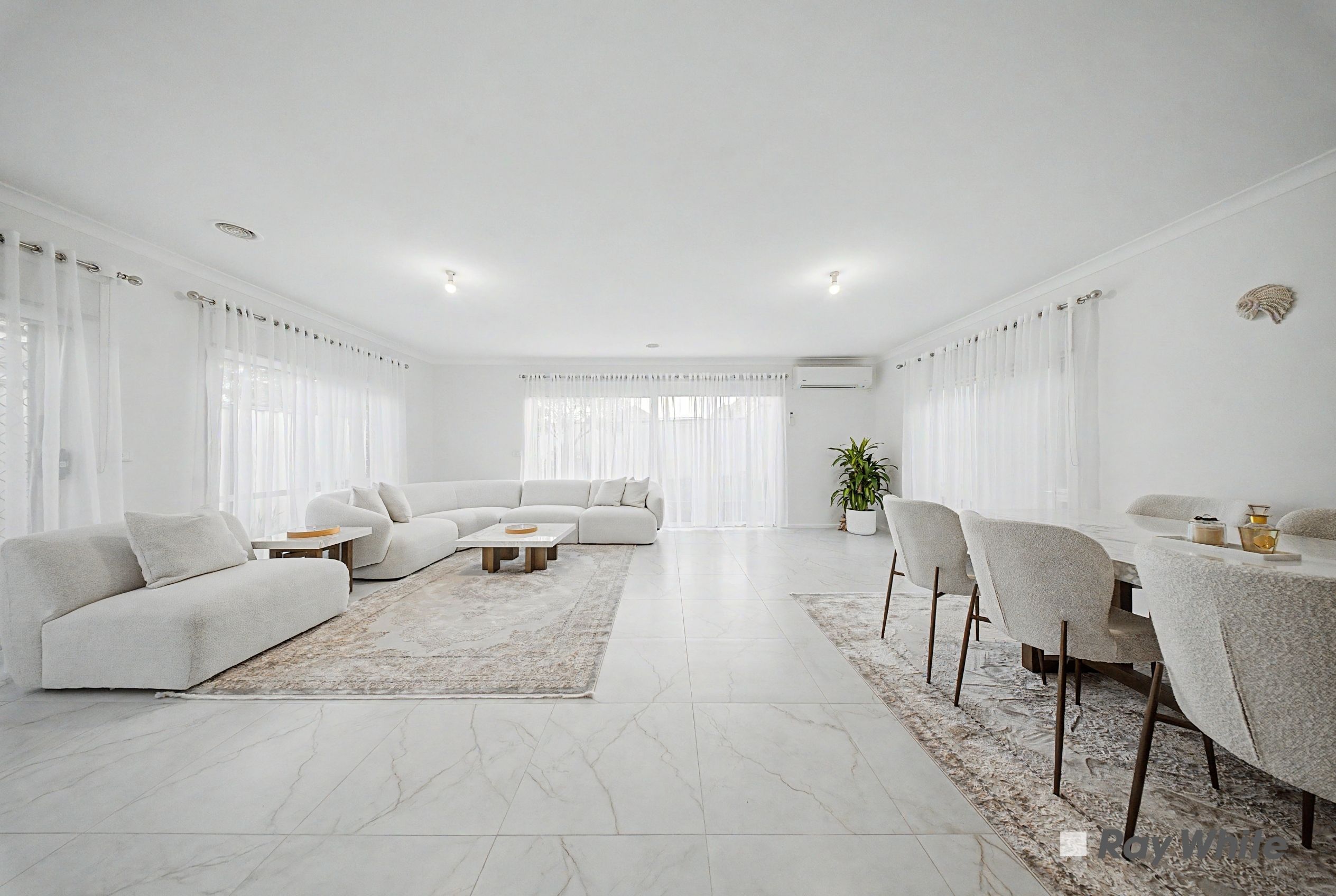8 Mcfarlane Crescent — photo 5 of 20