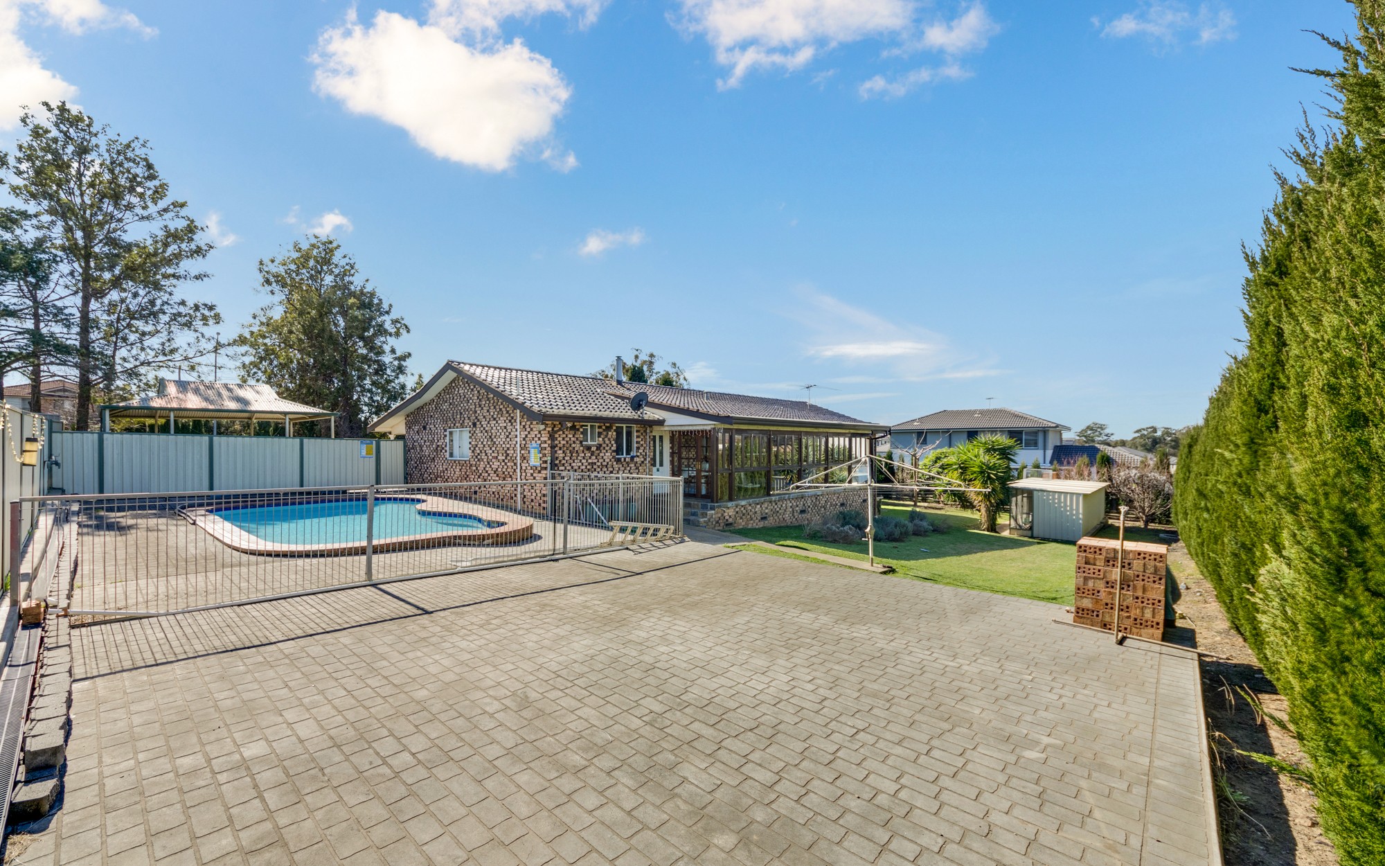 43 Glenfield Road, Glenfield, NSW 2167
