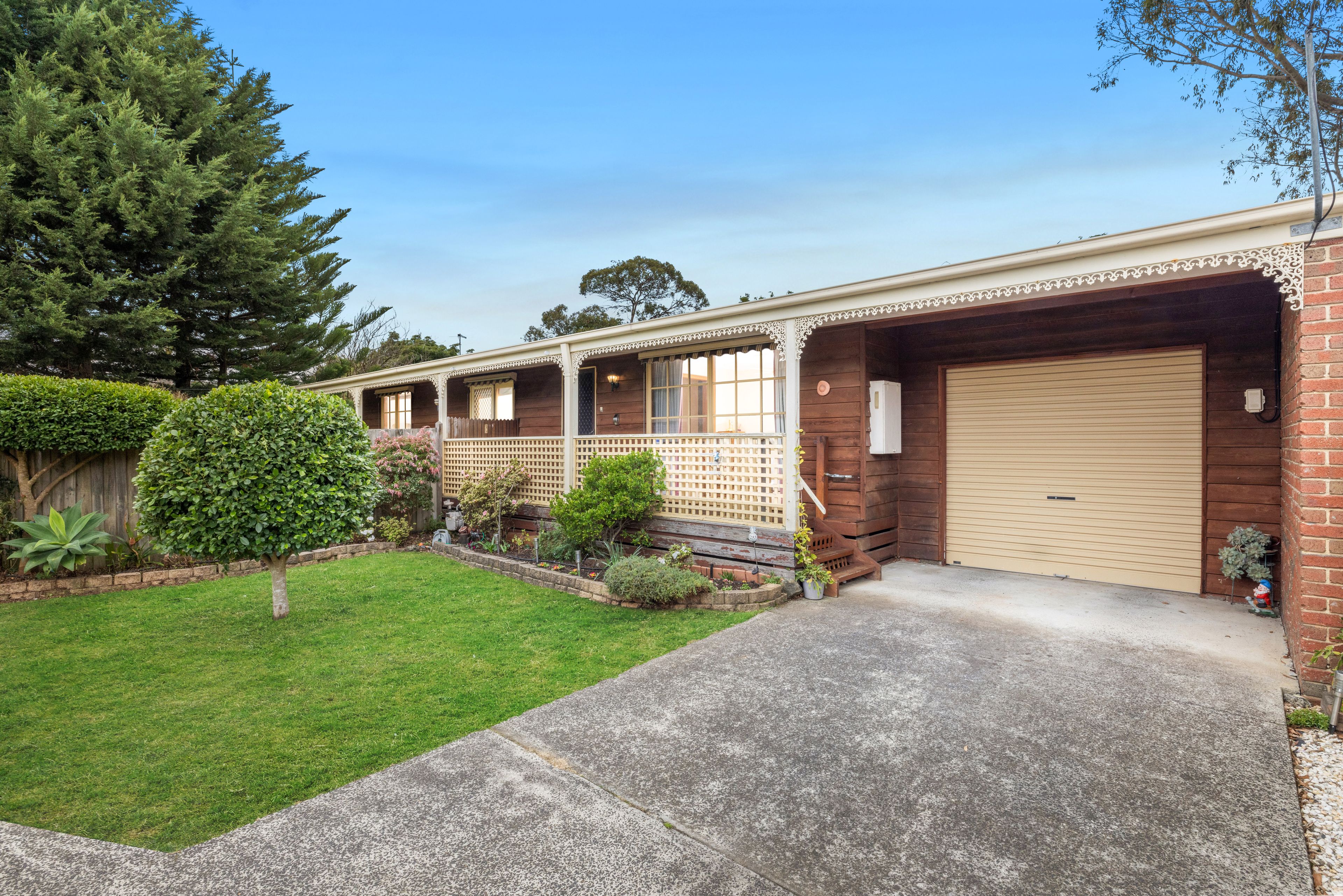 2/15 Clyde Street, Ferntree Gully, VIC 3156