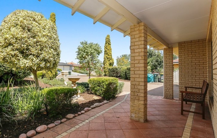320 Summerlakes Parade, Ballajura, WA 6066
