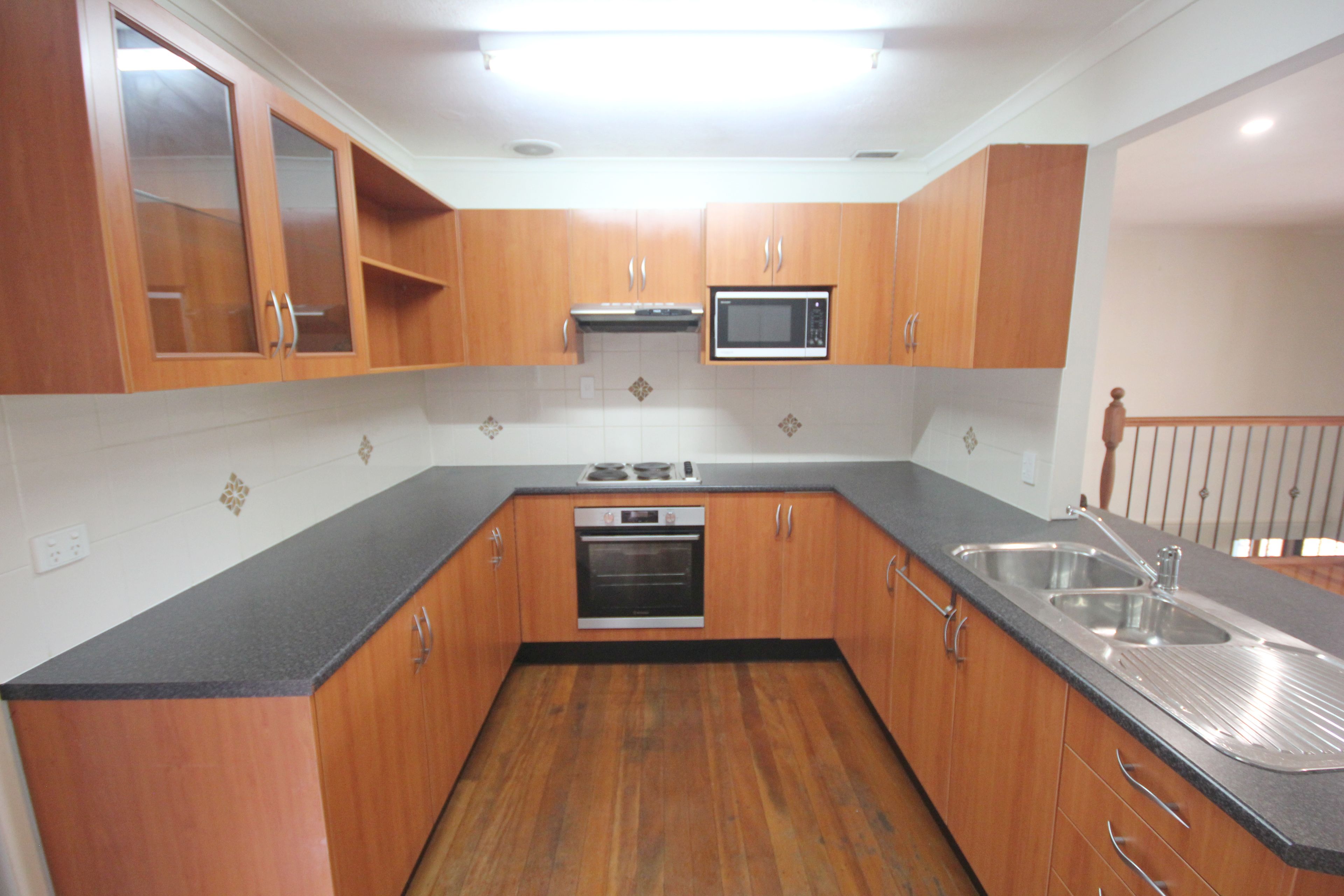 10 Osborne Court — photo 3 of 11