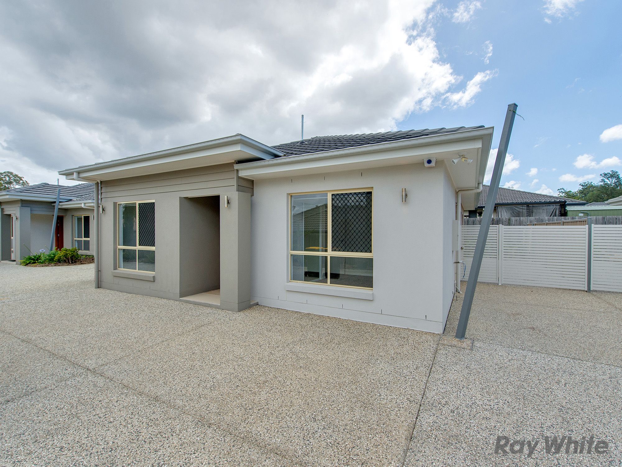 54B Fred Pham Crescent, Doolandella, QLD 4077