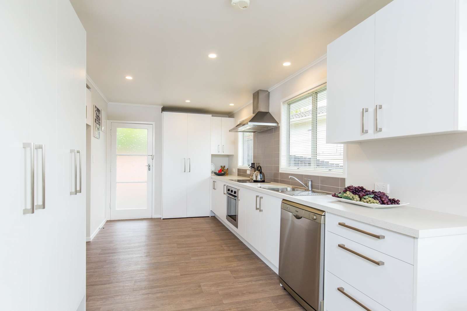 49 Sunline Avenue, Massey, Waitakere City