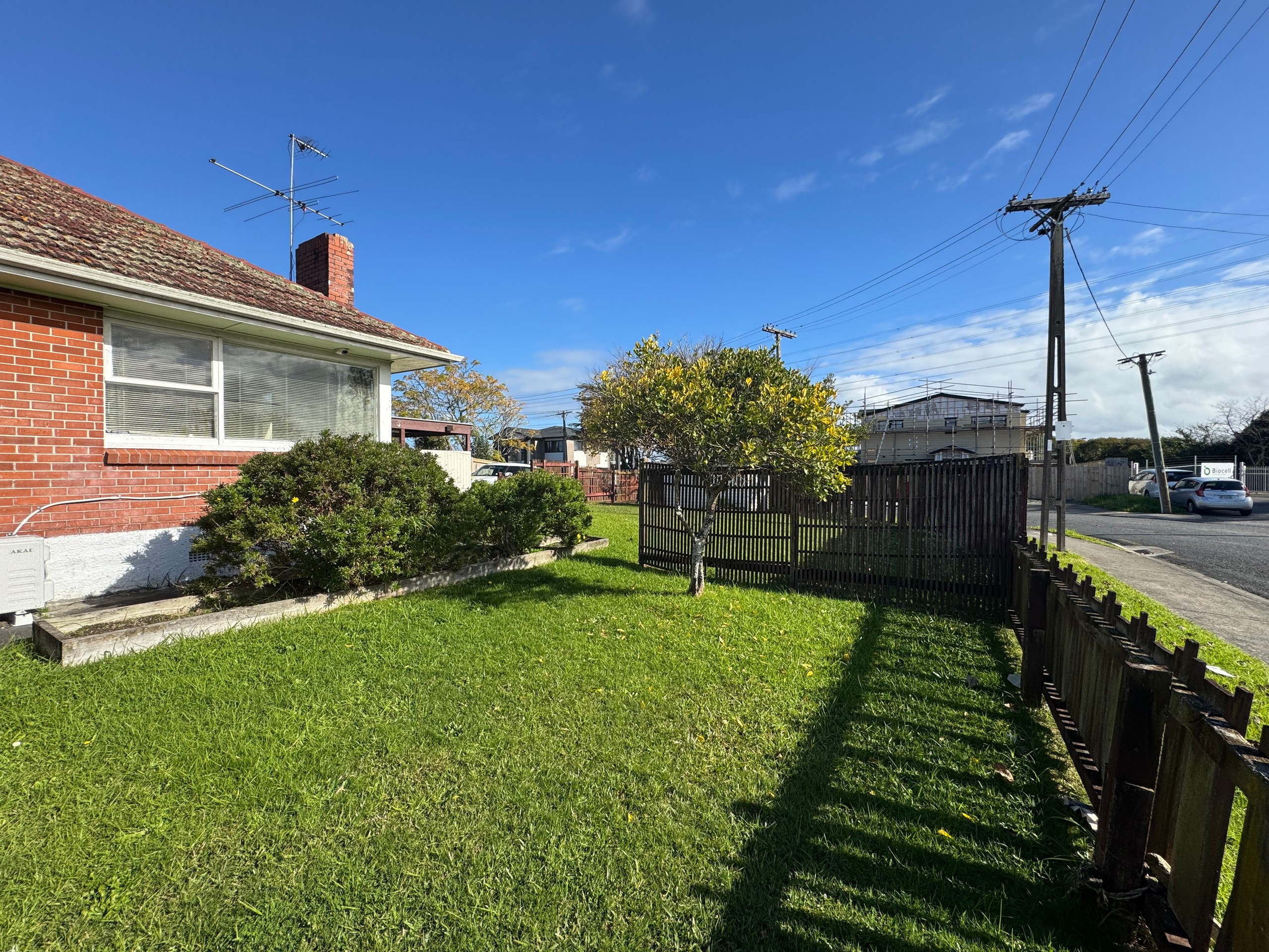 1/10 Laureston Avenue, Papatoetoe, Manukau City