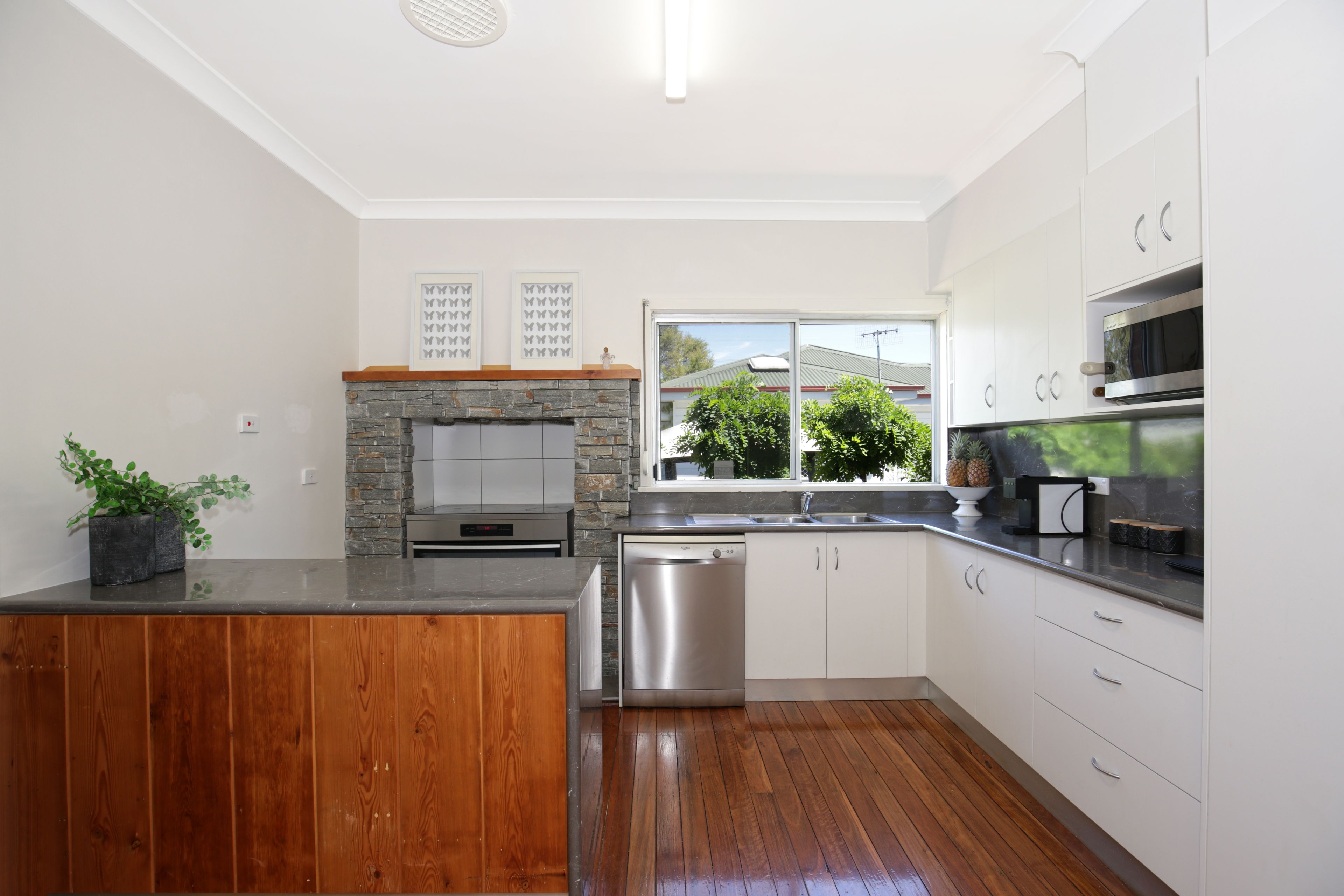 40 Bunberra Street, Bomaderry, NSW 2541