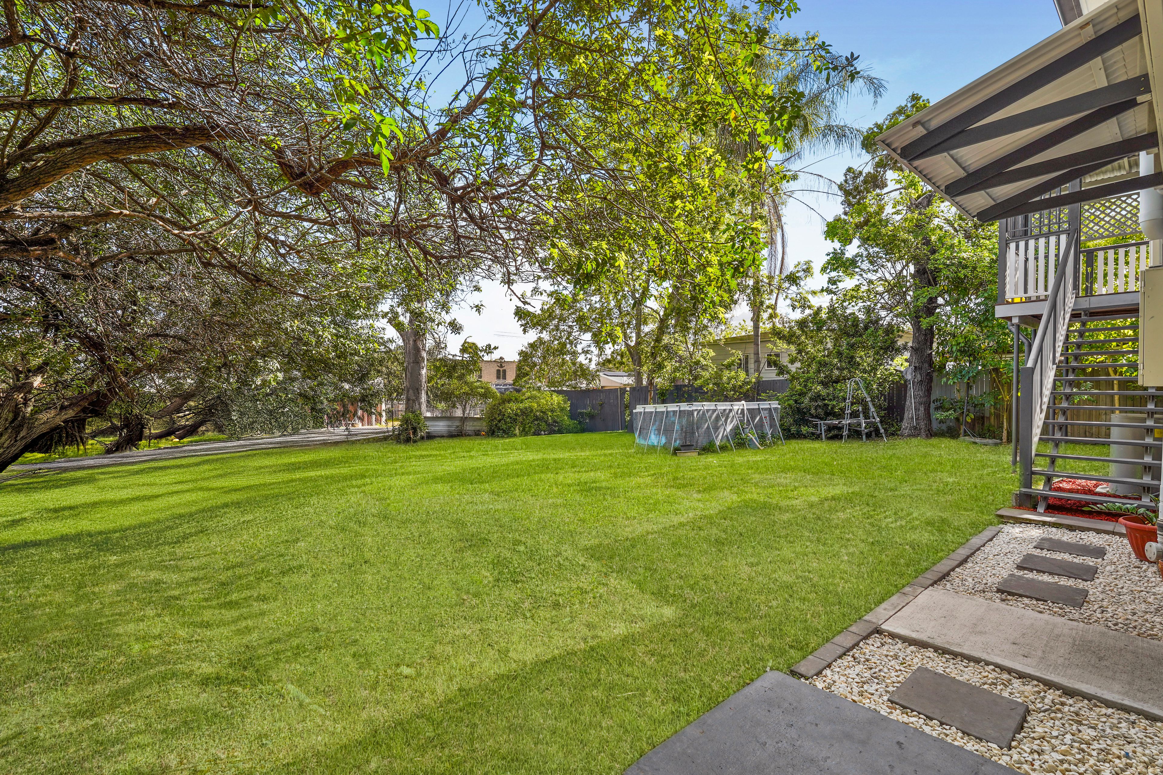 4 Oakland Avenue — photo 13 of 18