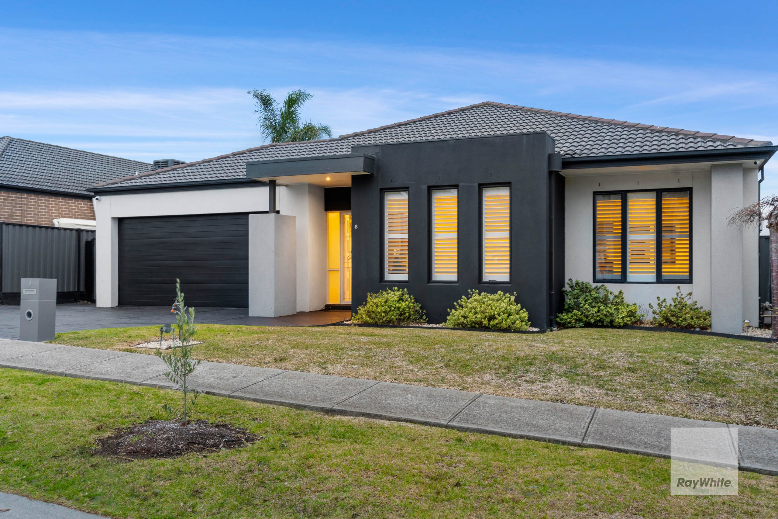 8 Cheetham Terrace, Greenvale, VIC 3059