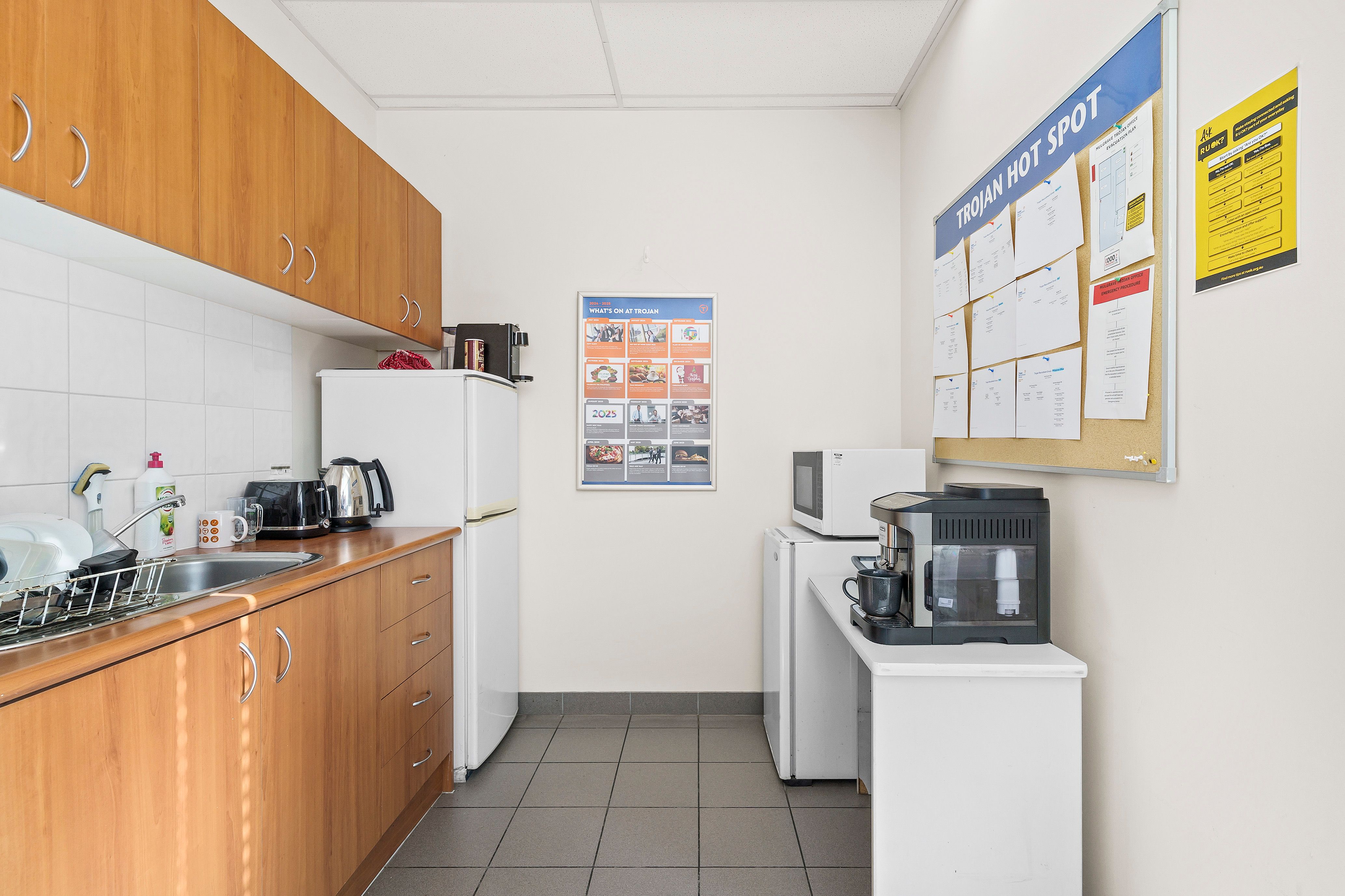 6/1-3 Compark Circuit, Mulgrave, VIC 3170