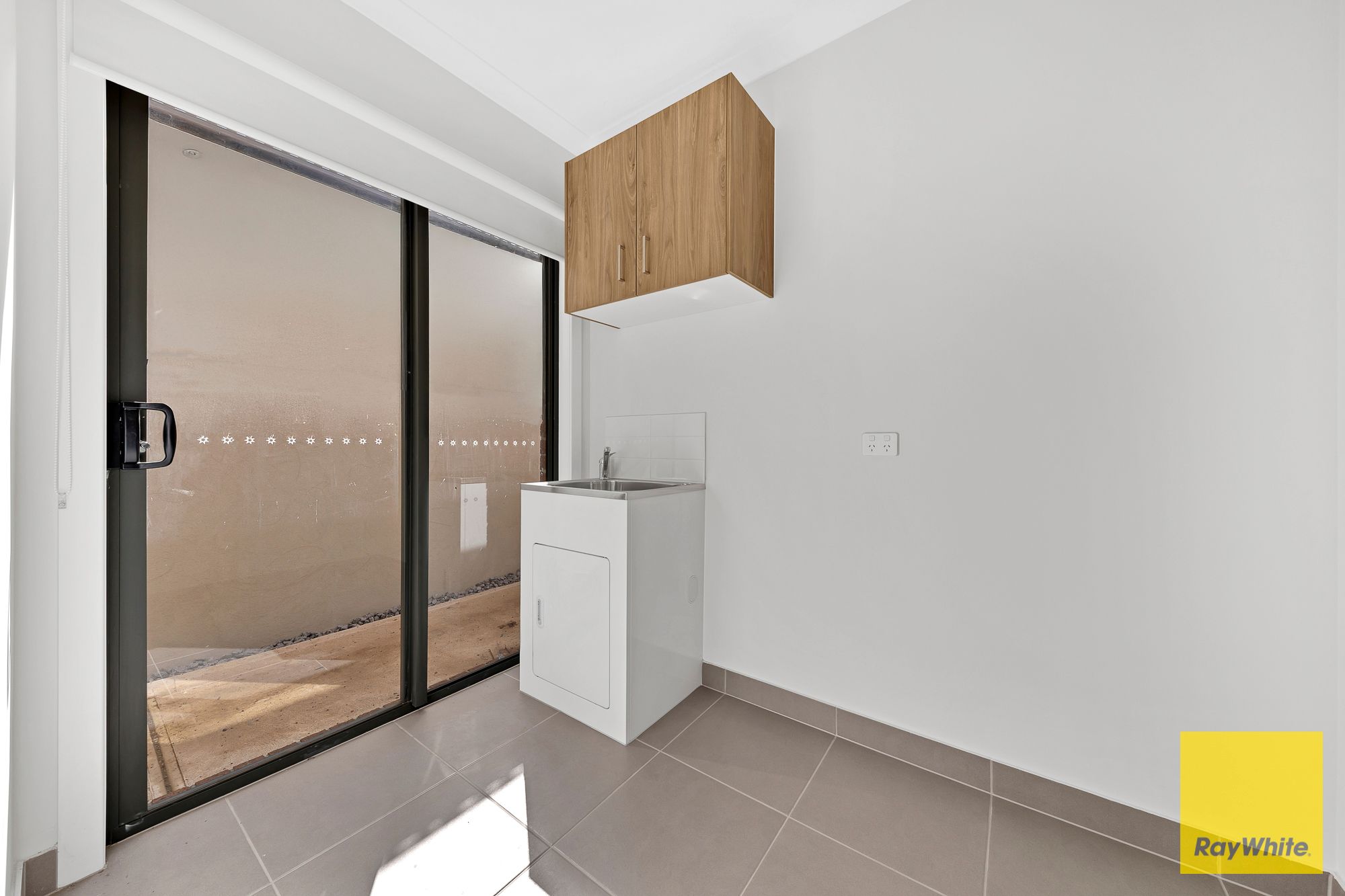 34 Varnish Road — photo 16 of 17