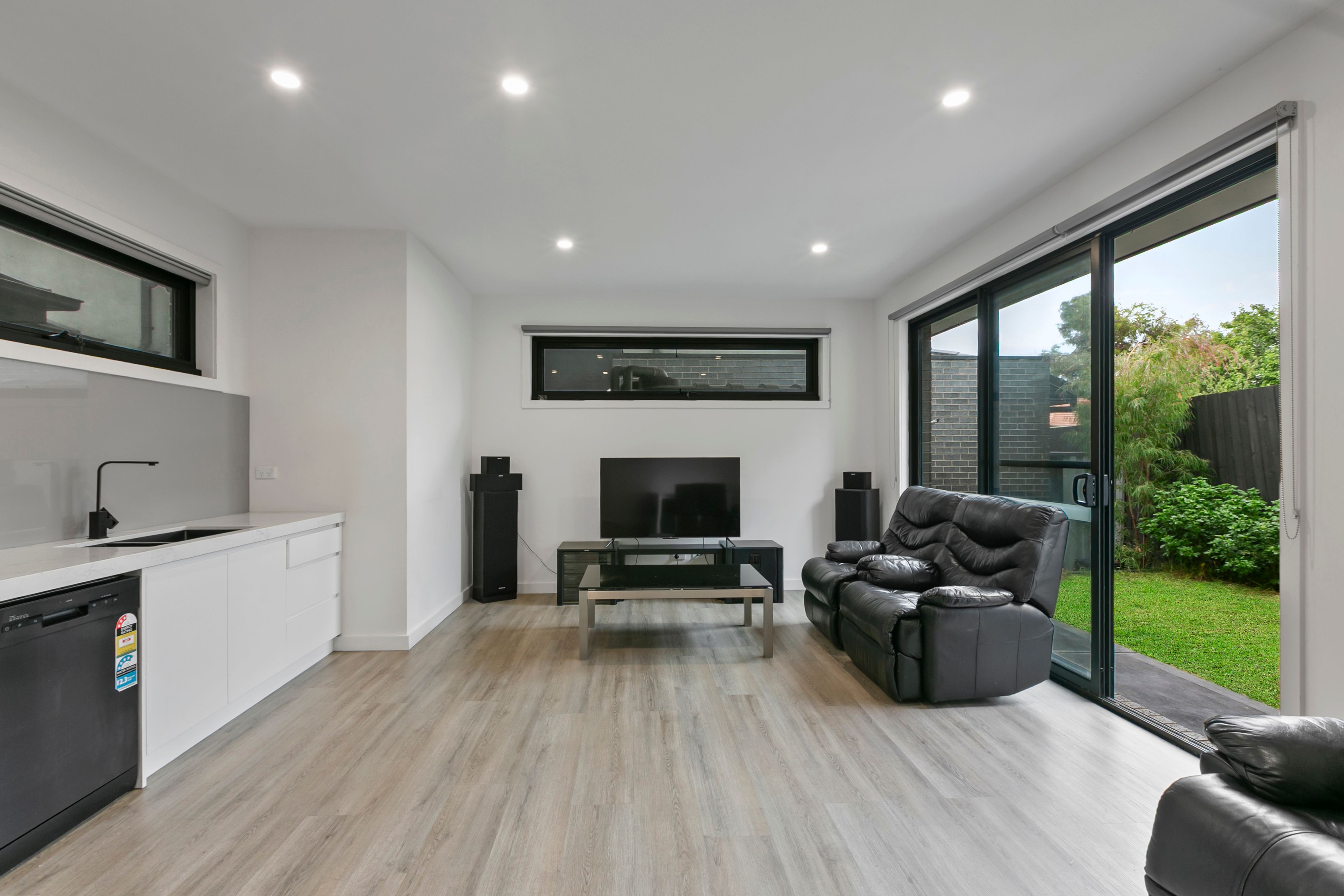 4/6 Roseberry Avenue, Preston, VIC 3072