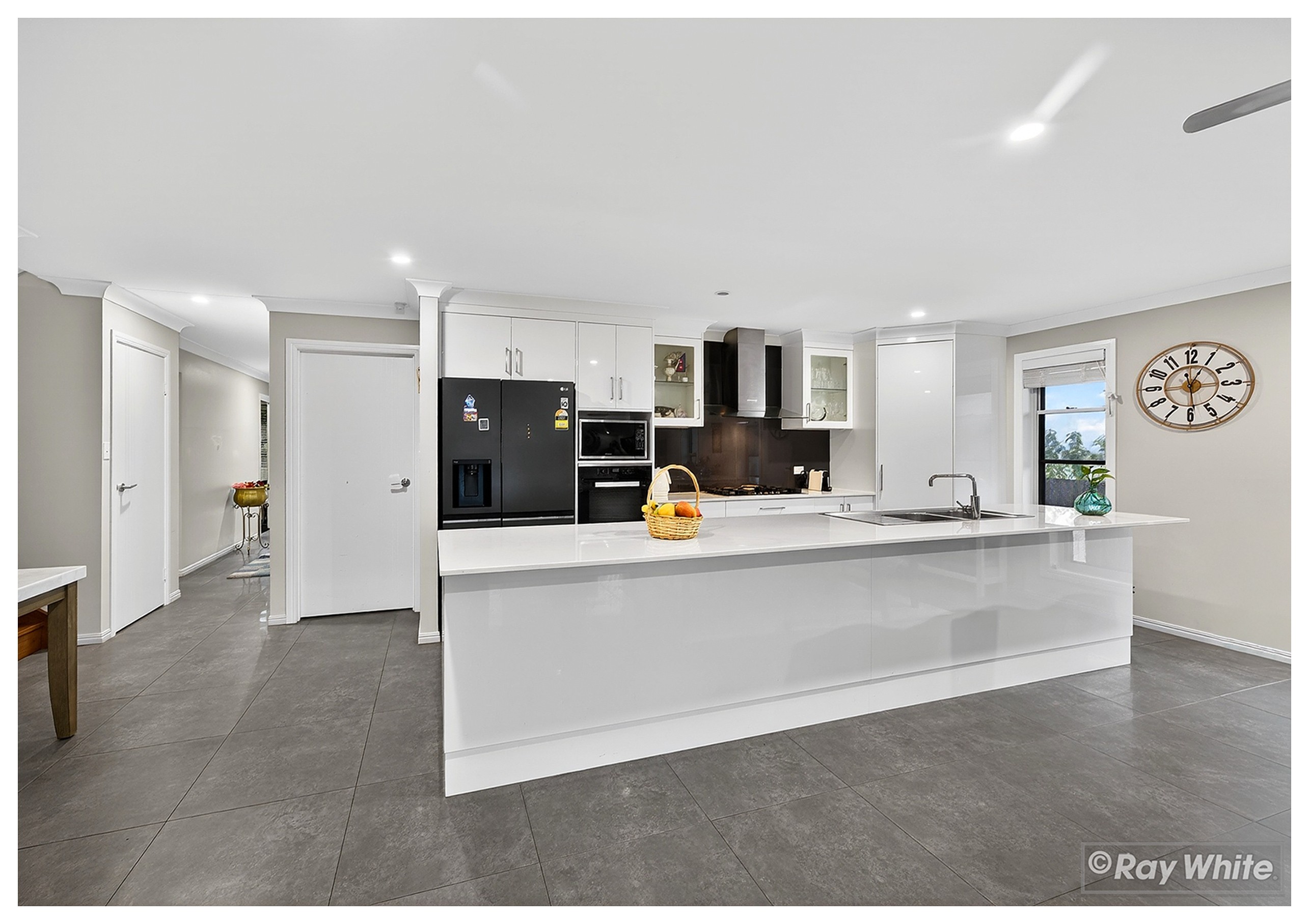 19 Skyline Drive, Norman Gardens, QLD 4701