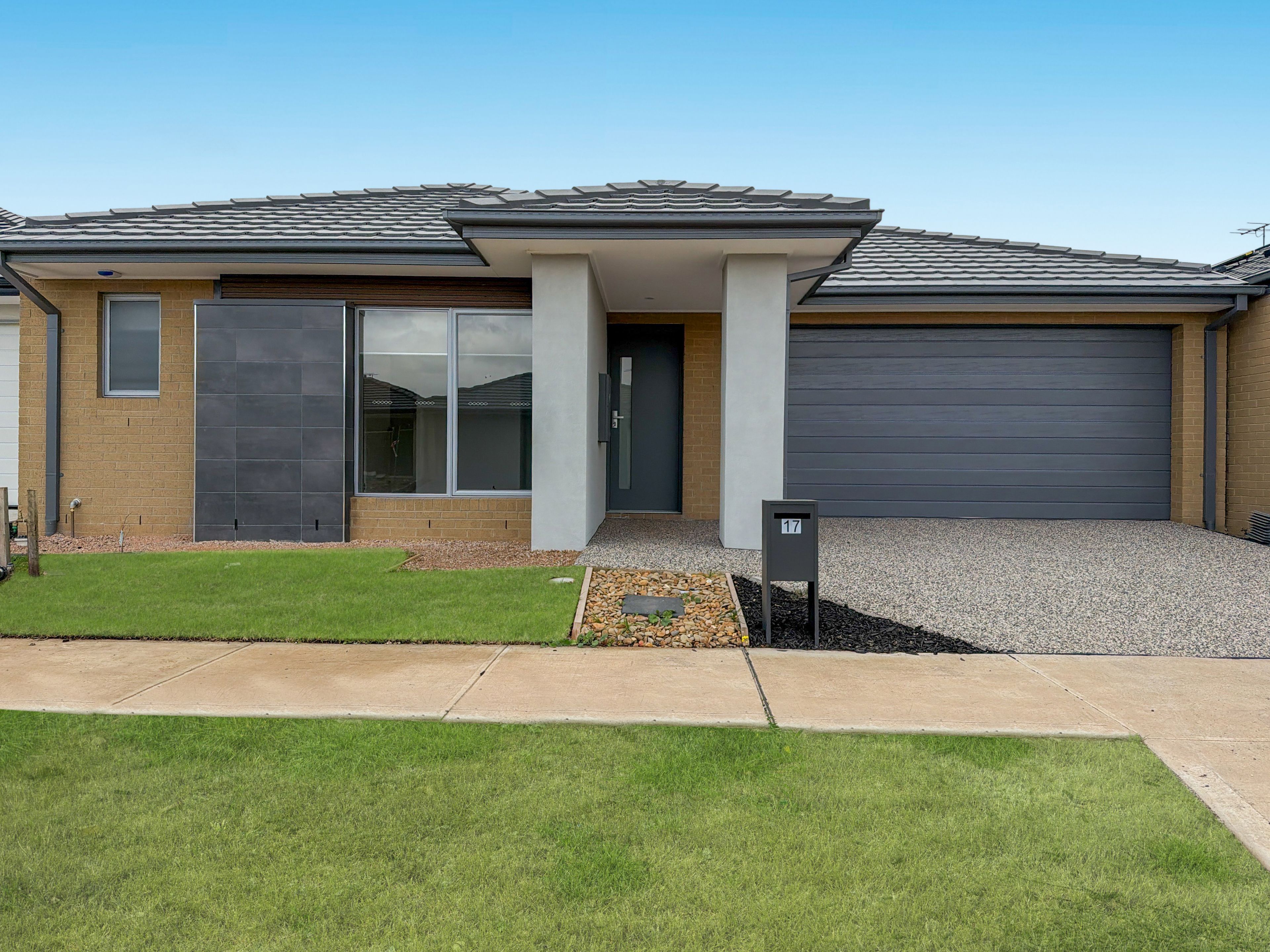 17 Wymar Circuit — photo from Ray White Deer Park