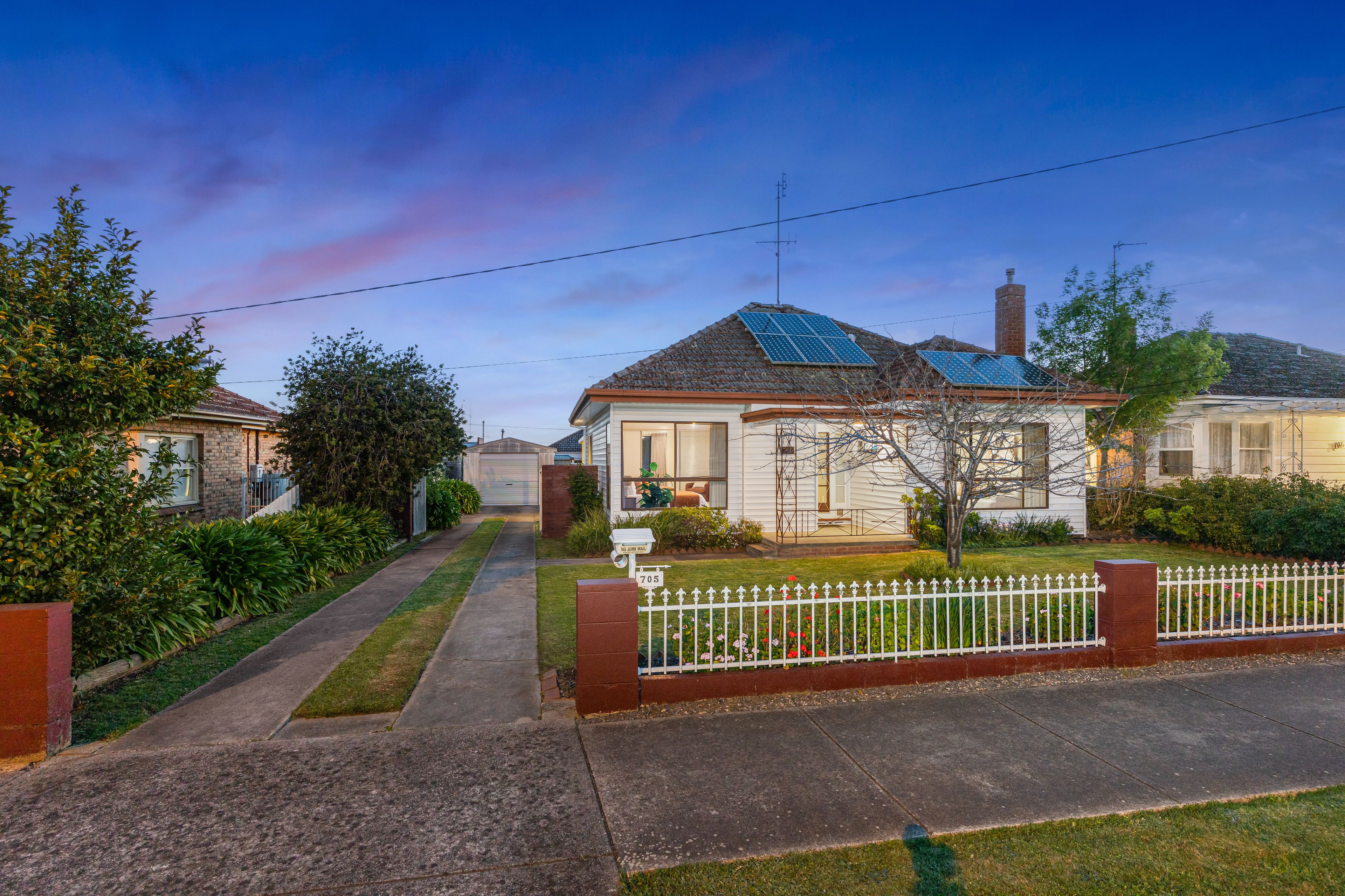 705 La Trobe Street — photo 21 of 27