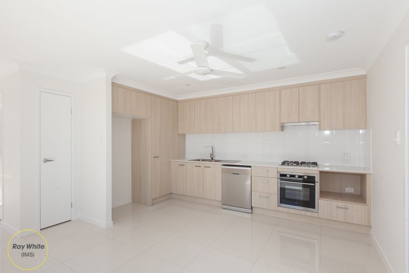 37 B Hill Drive, Pimpama, QLD 4209