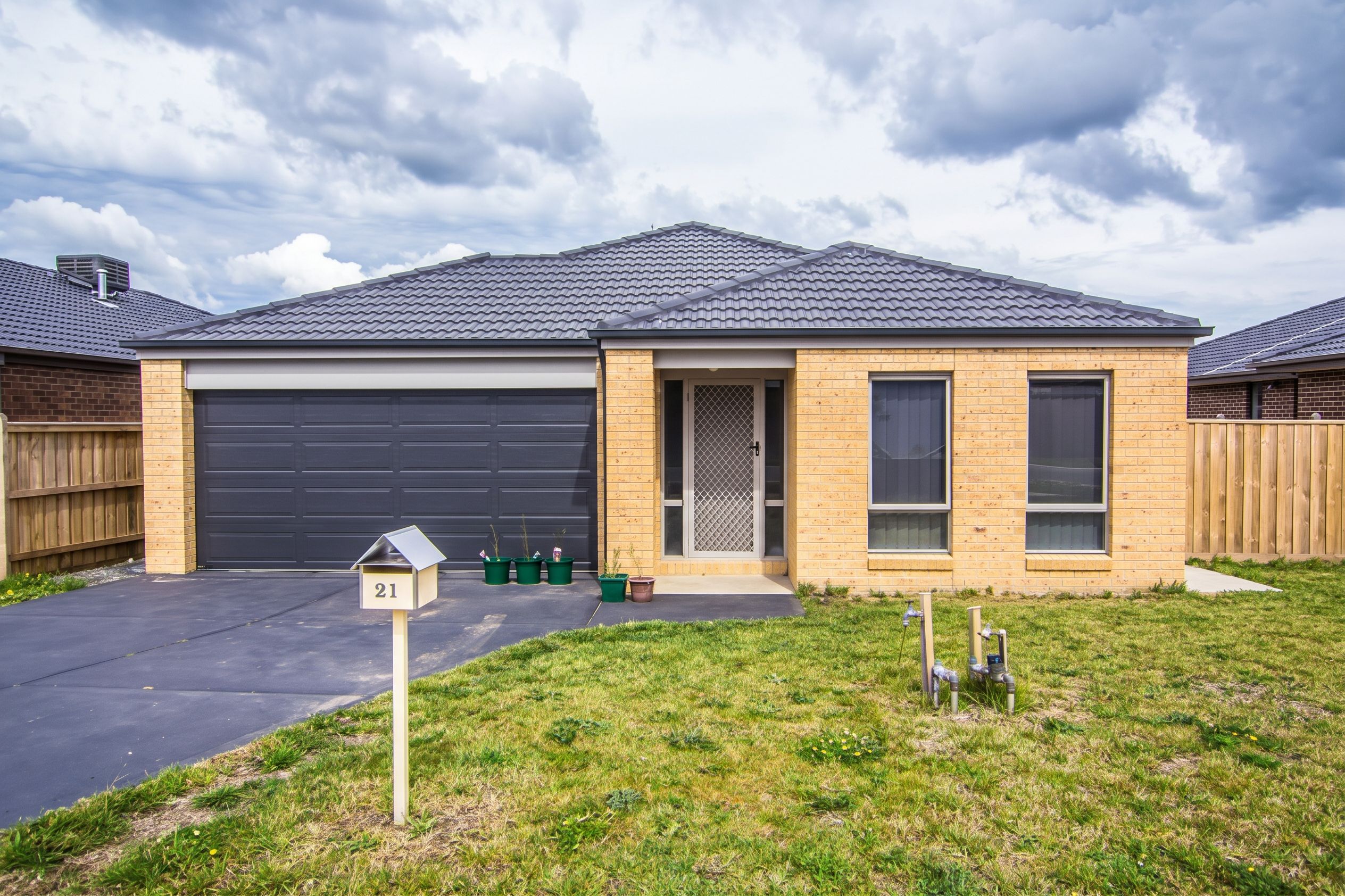 21 Chantenay Parade — photo from Ray White Cranbourne