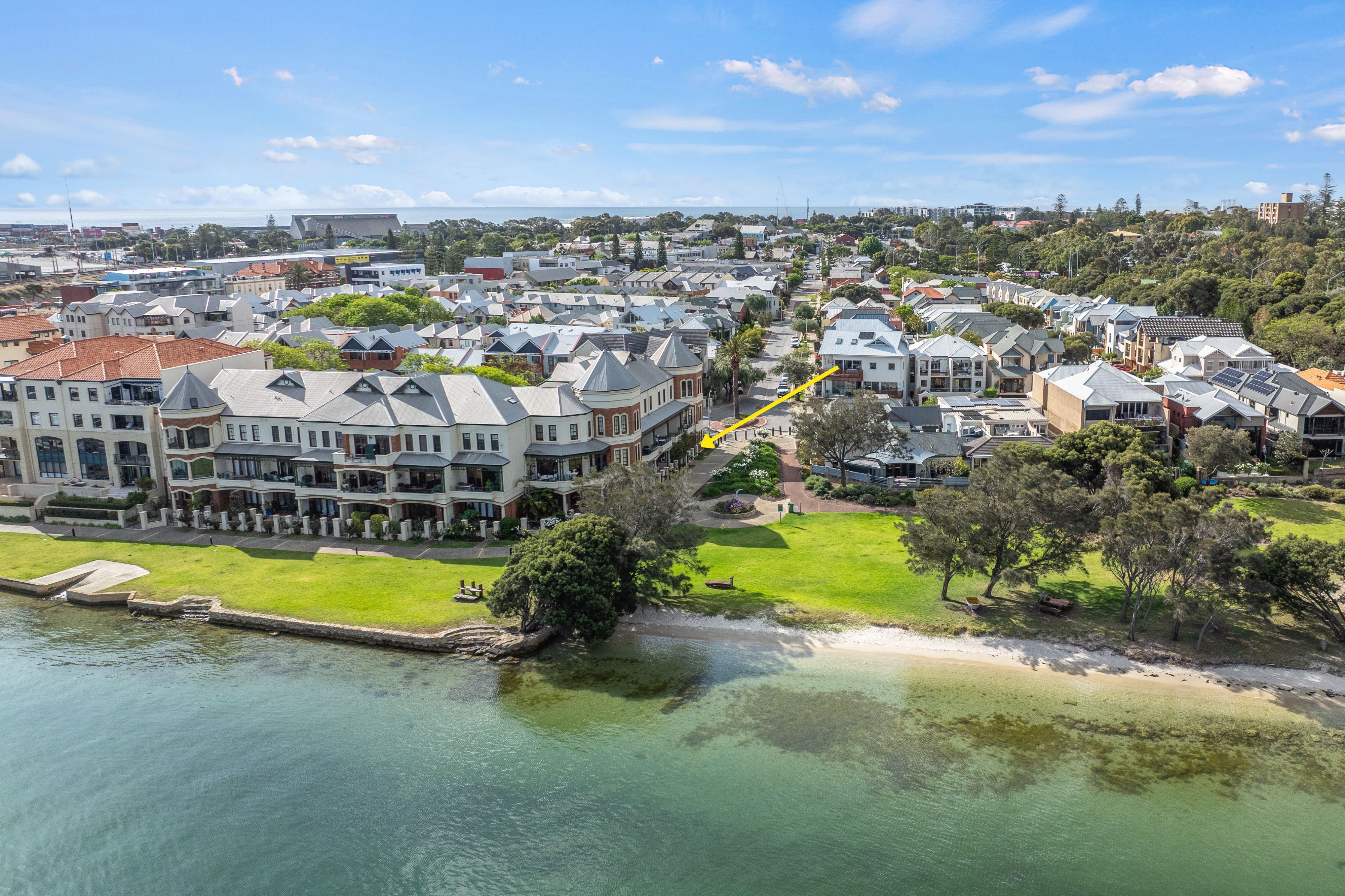 11/12 Doepel Street, North Fremantle, WA 6159