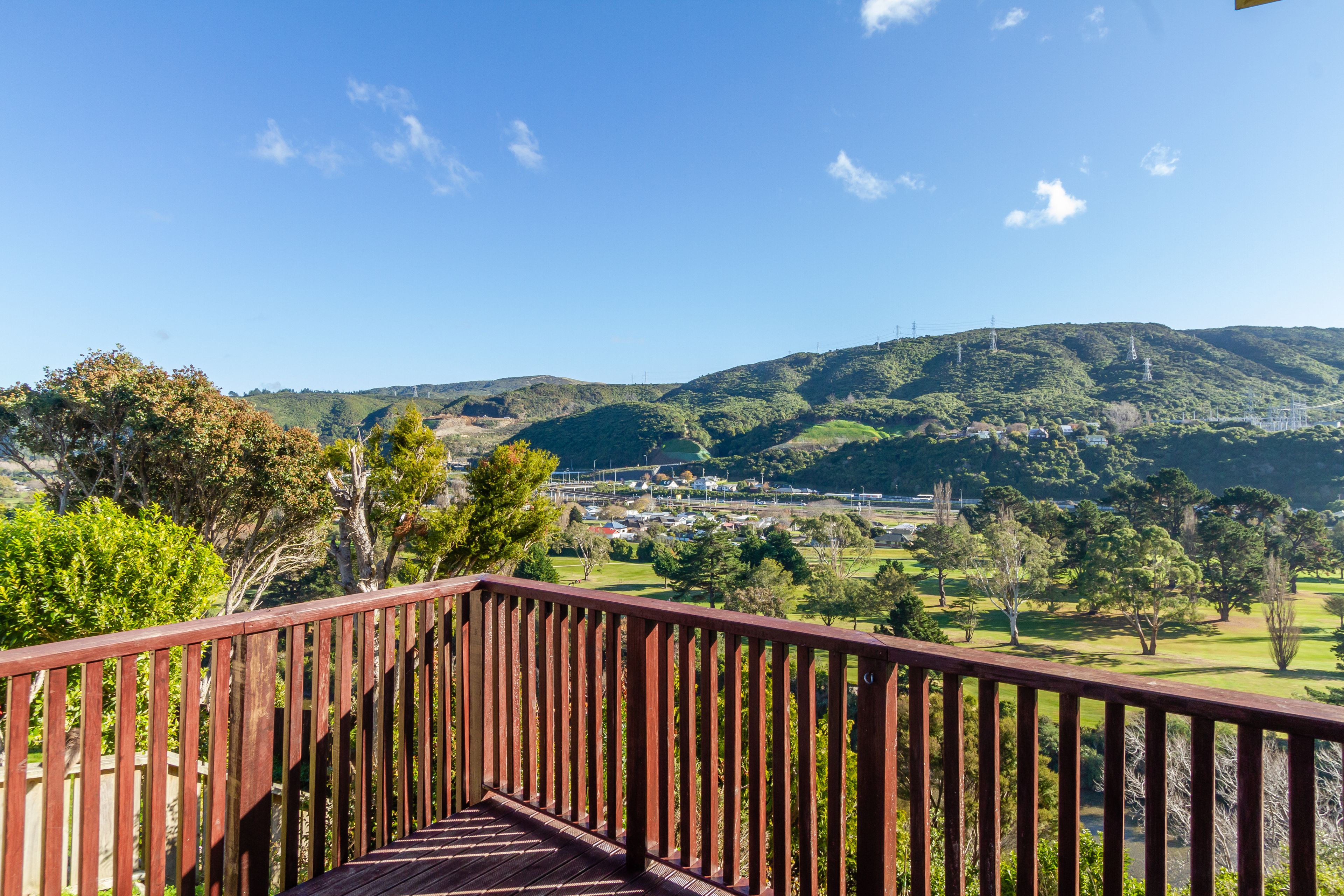 21 Manor Drive, Stokes Valley, Lower Hutt City