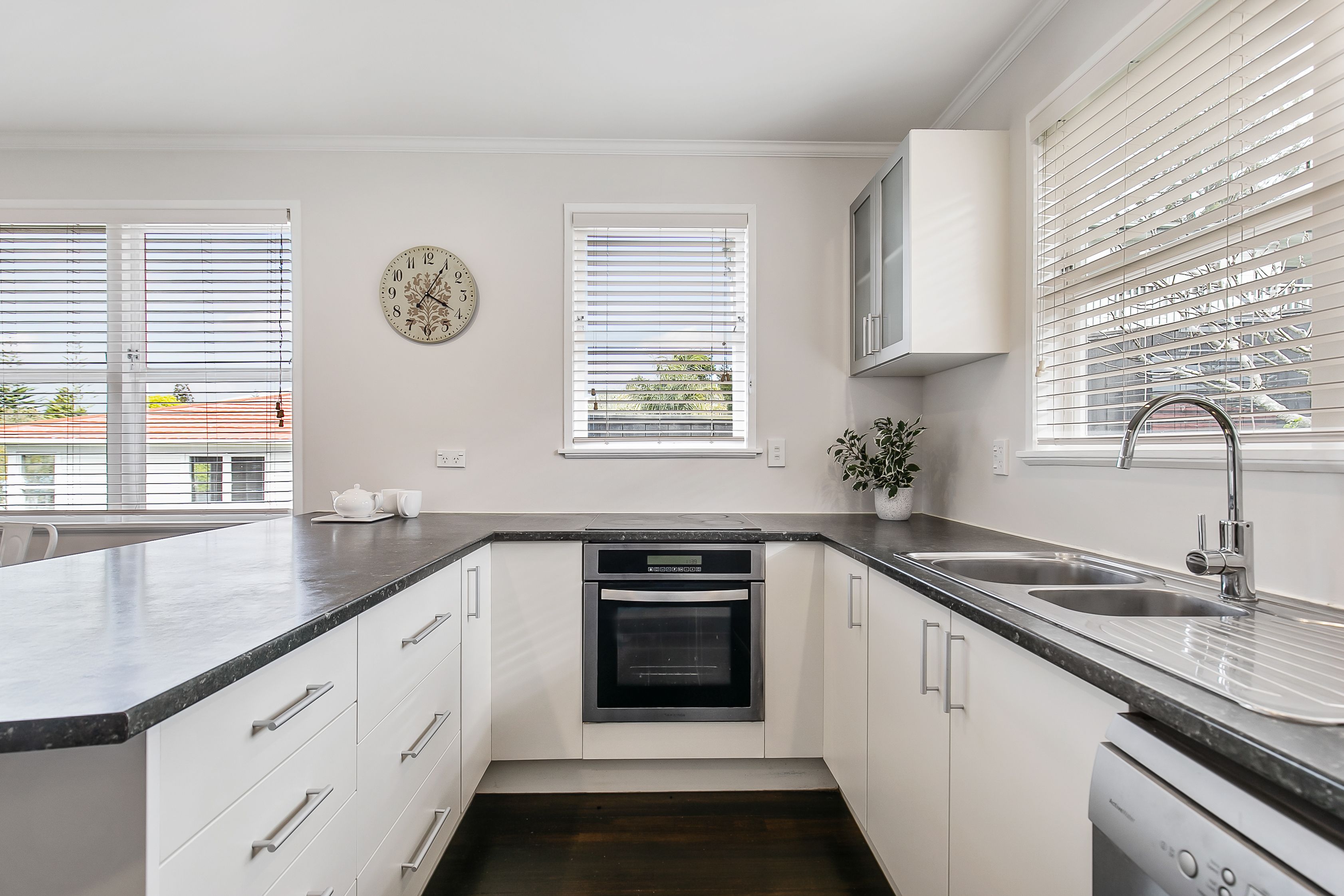 51b Vandeleur Avenue, Birkdale, North Shore City