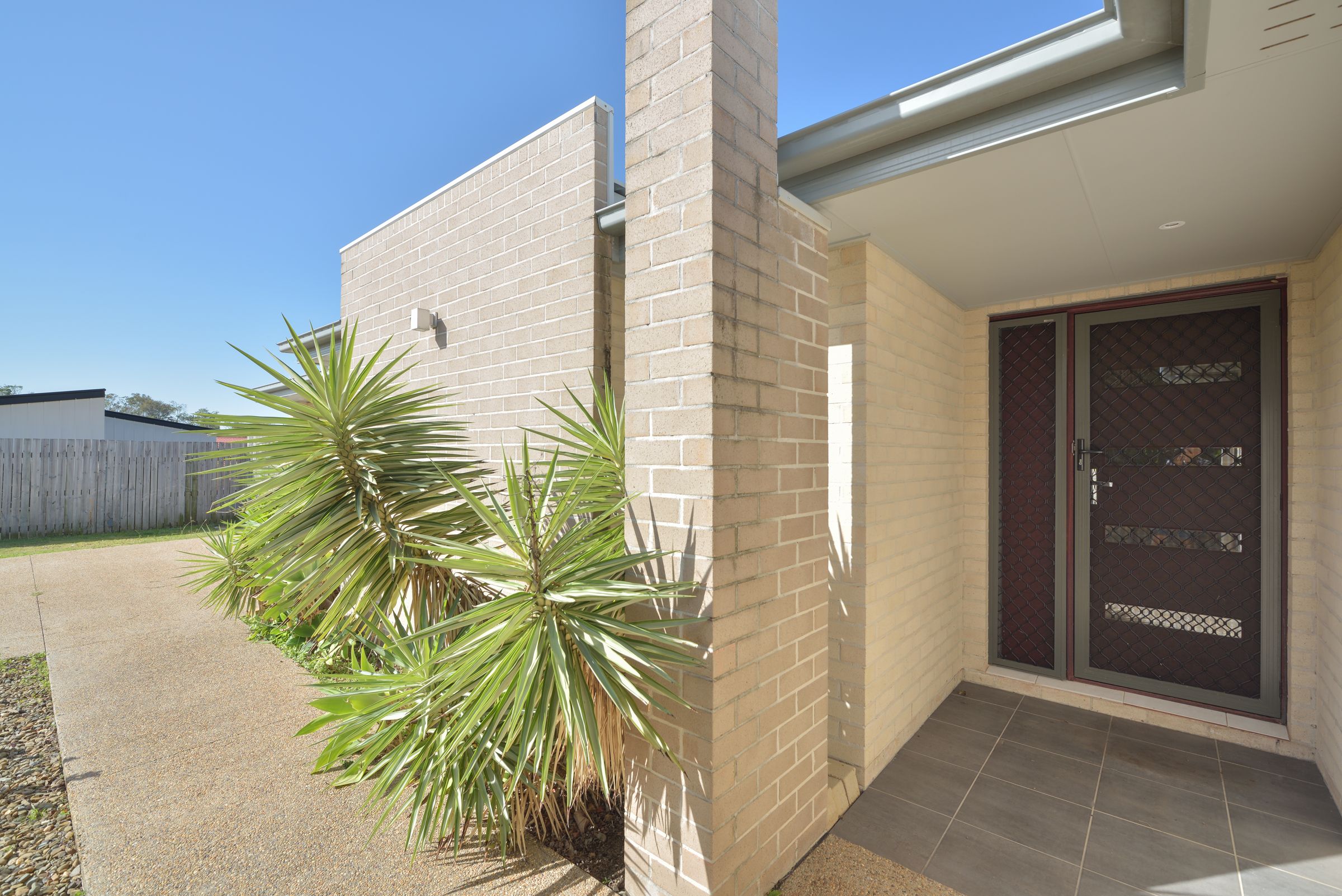 184 J Hickey Avenue, Clinton, QLD 4680