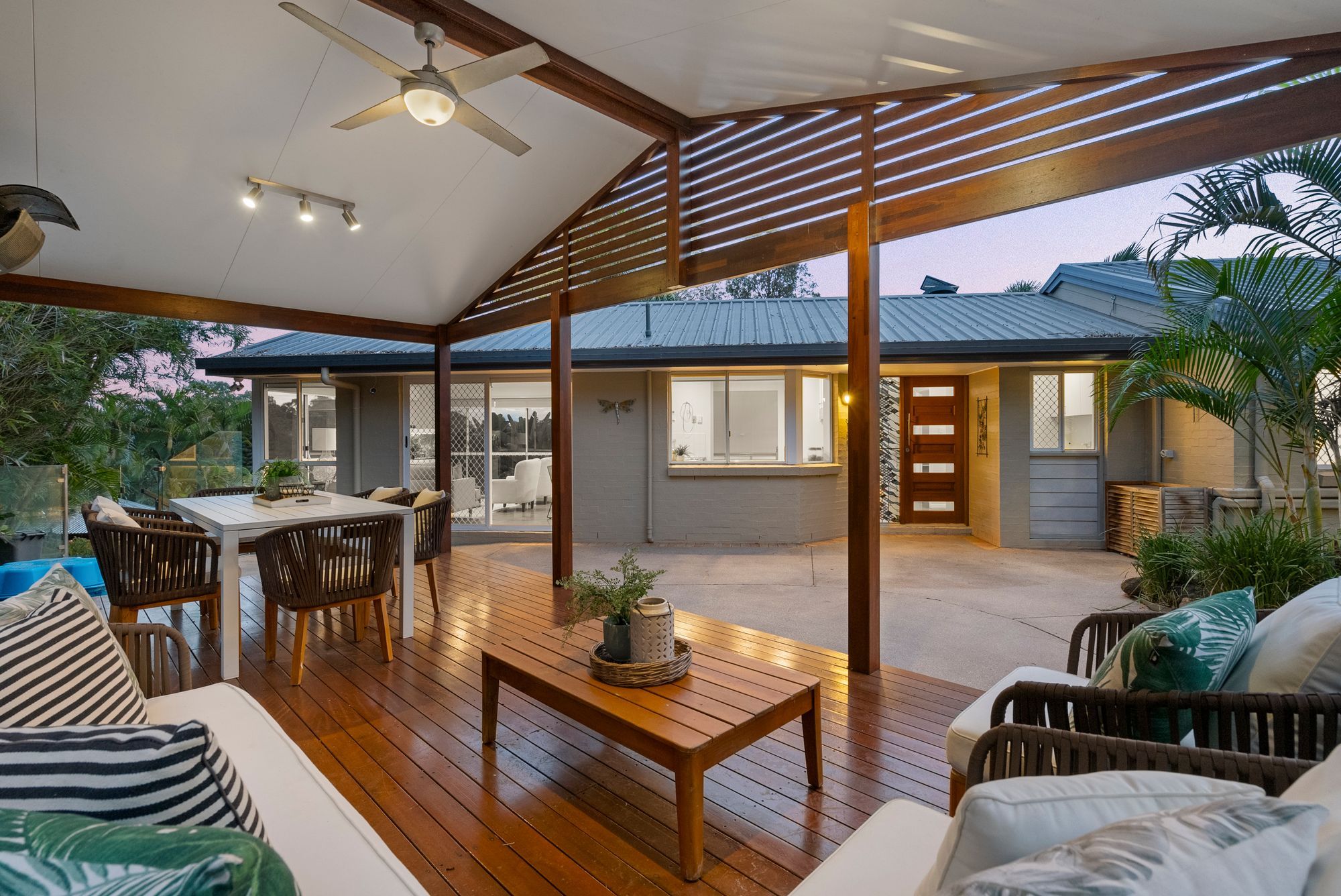 4 Tivoli Court, Rochedale South, QLD 4123