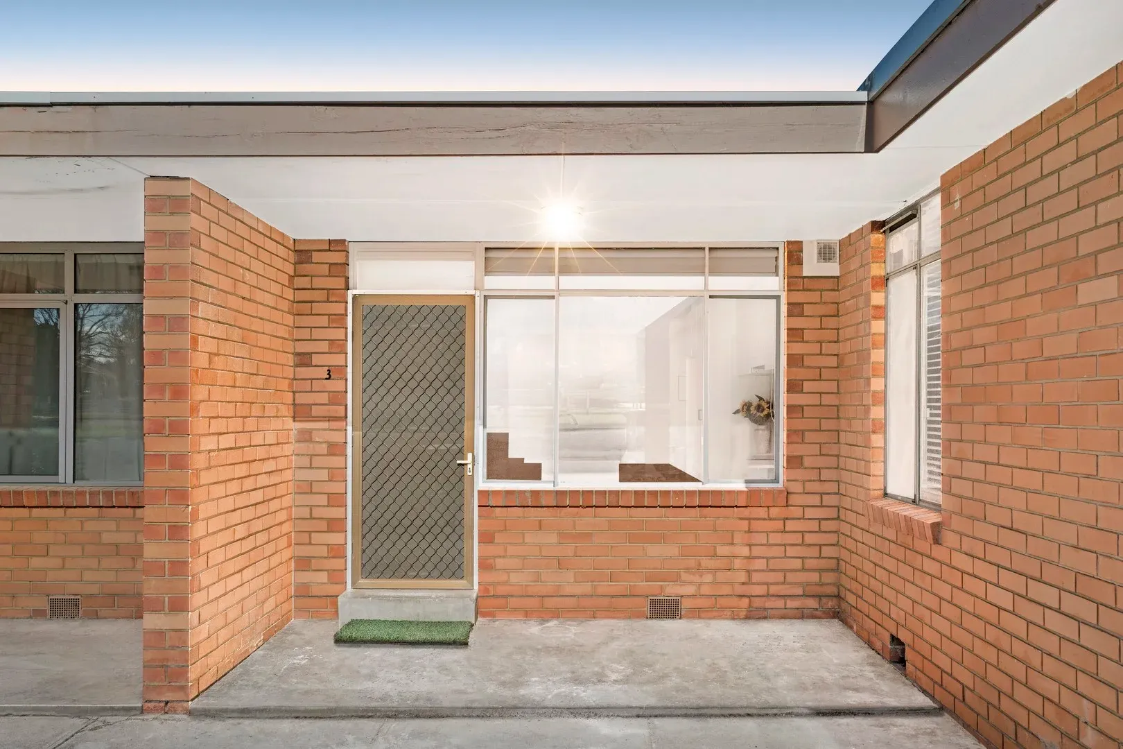 3/1802 Dandenong Road — photo from Ray White Clayton