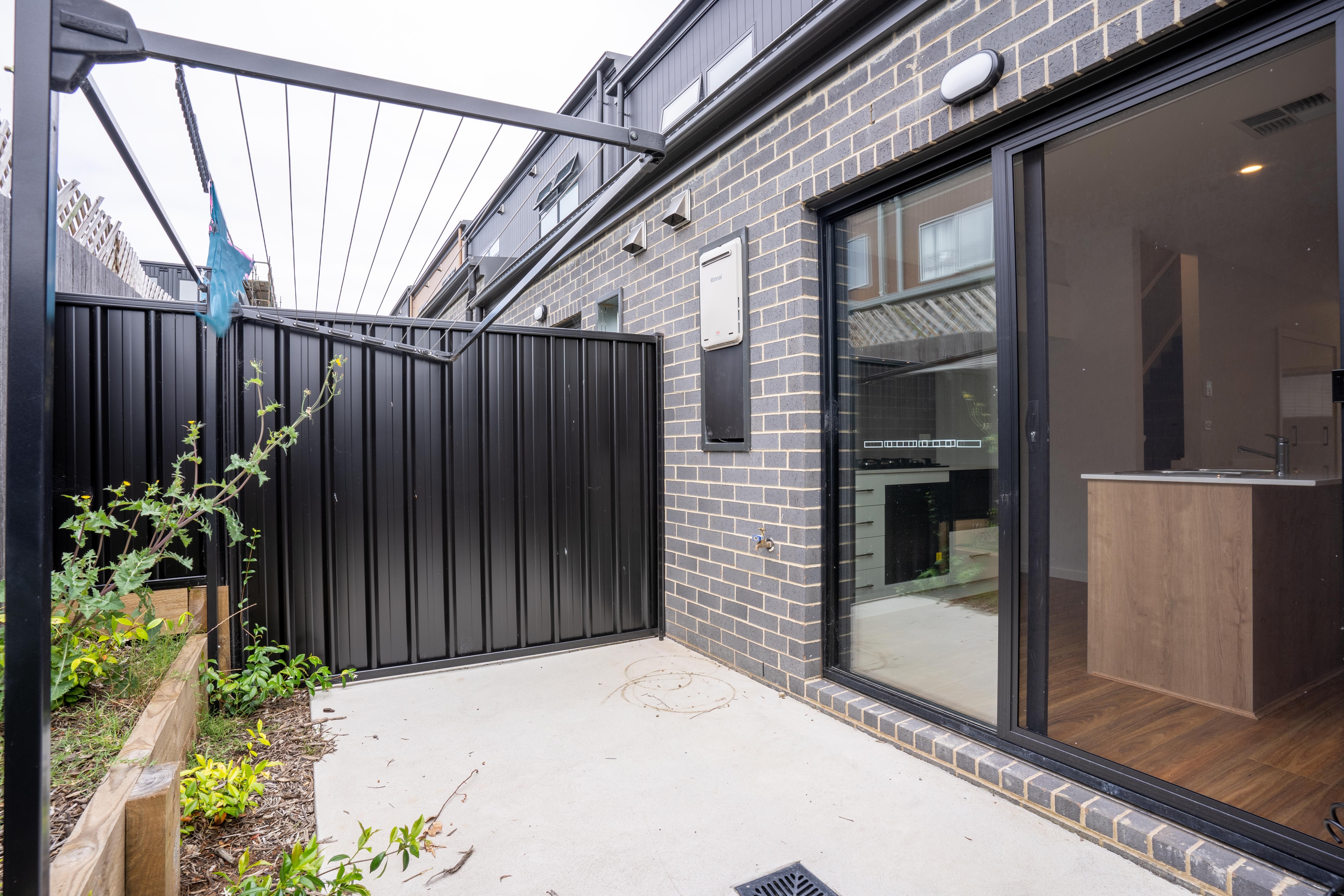66/16 Cornelius Street, COOMBS, ACT 2611 - Townhouse for Rent - Ray ...