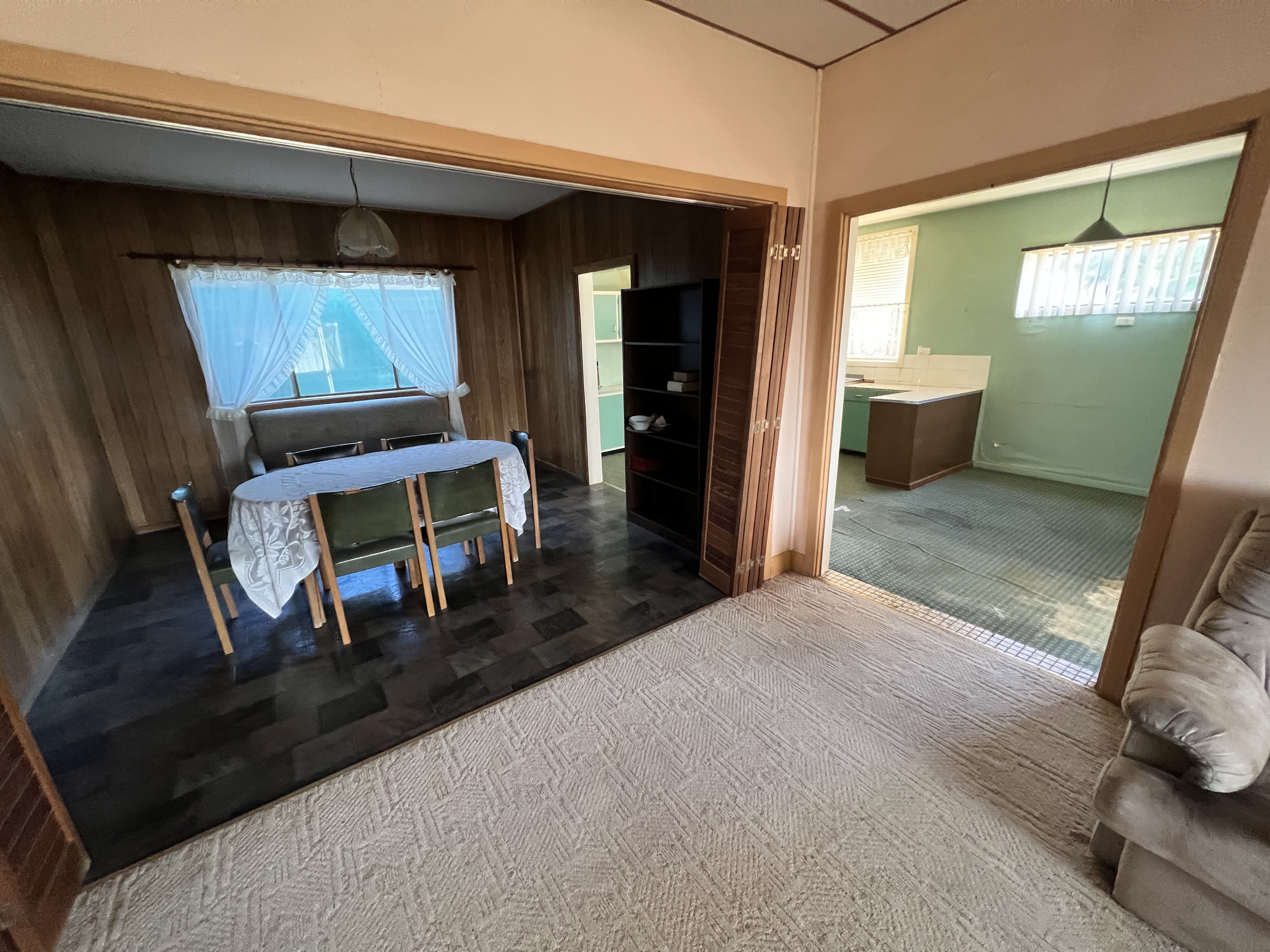 122 Wills Street — photo 3 of 12