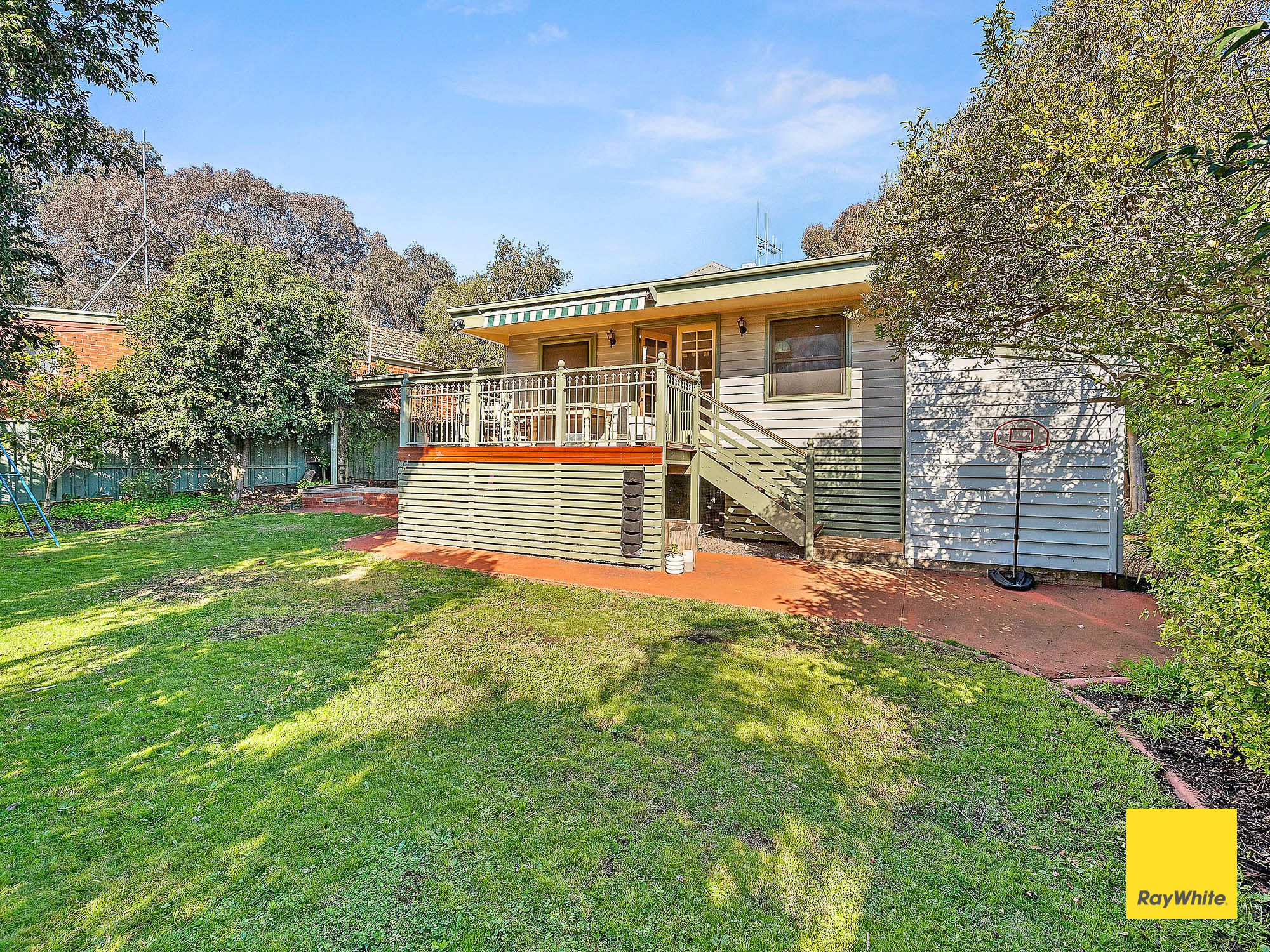82 Gladstone Street — photo 15 of 18