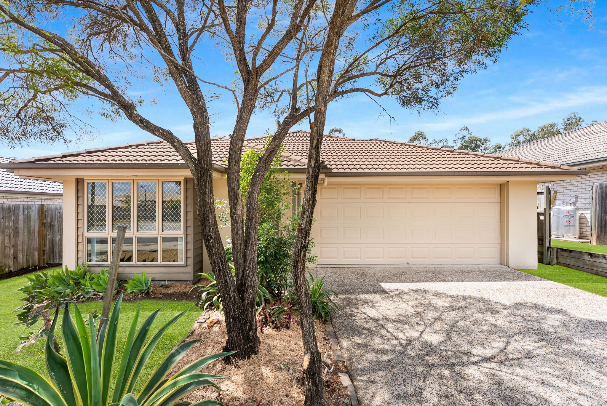 32 Valentine Circuit, Augustine Heights, QLD 4300