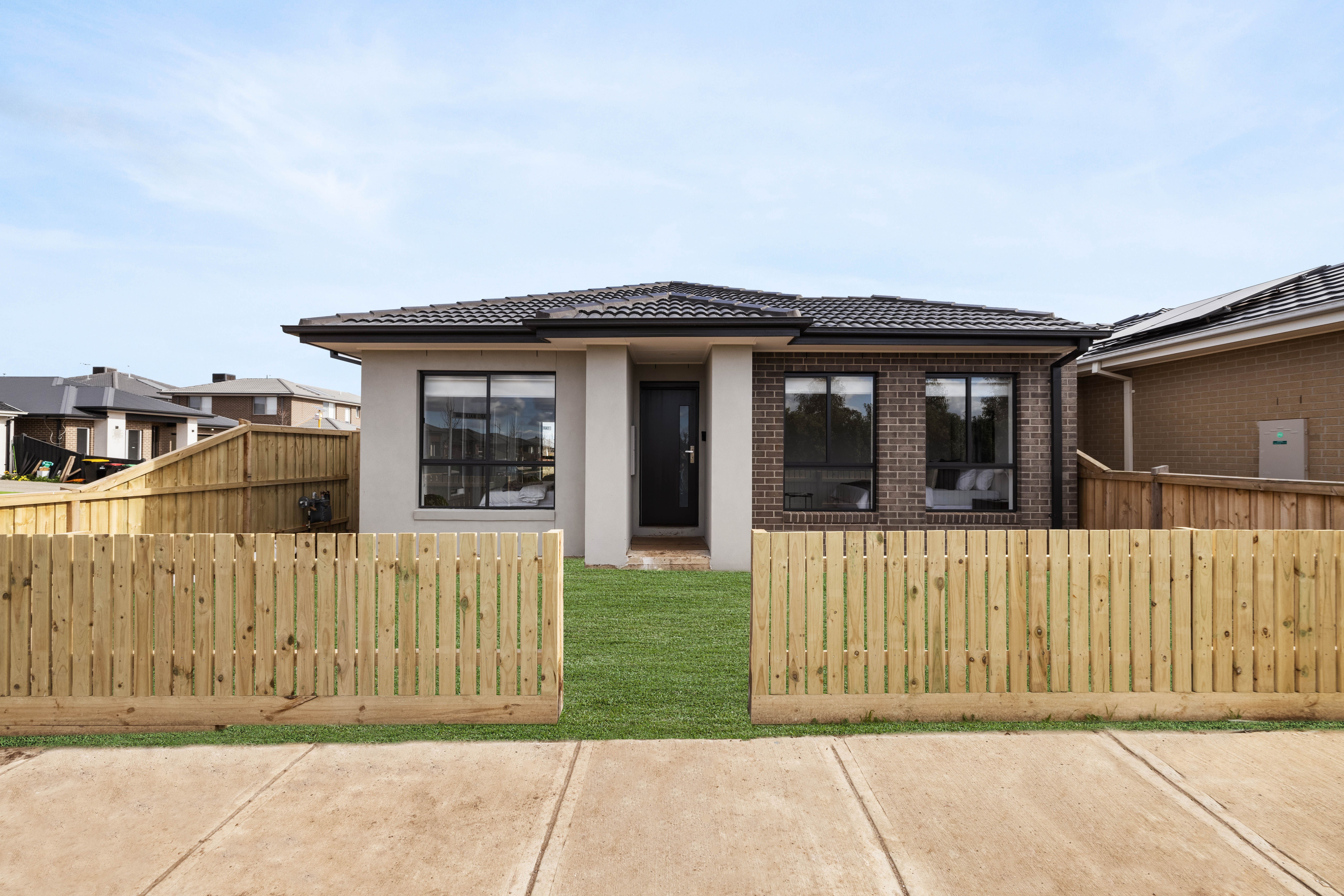 1 Taro Walk, Rockbank, VIC 3335