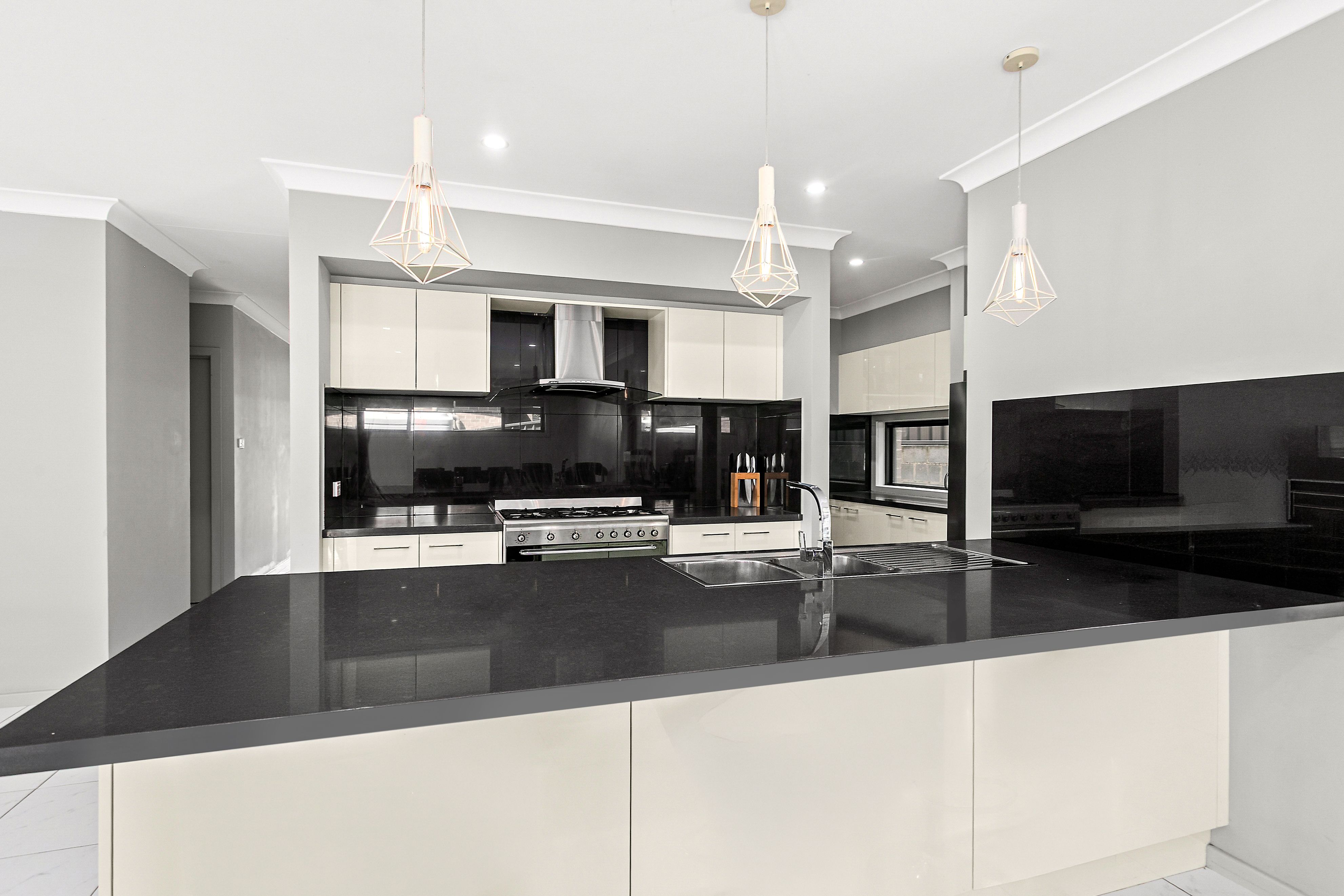 8 Headwater Place, Albion Park, NSW 2527