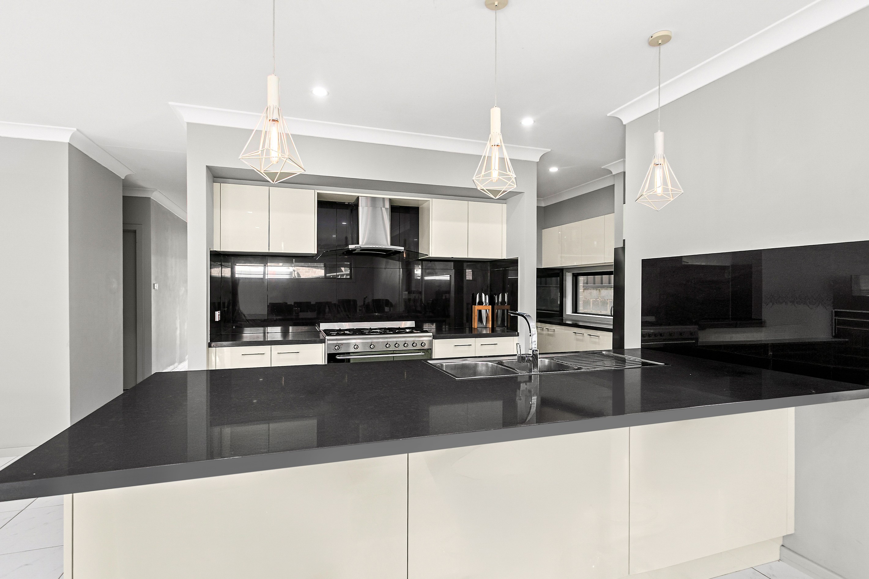 8 Headwater Place, Albion Park, NSW 2527