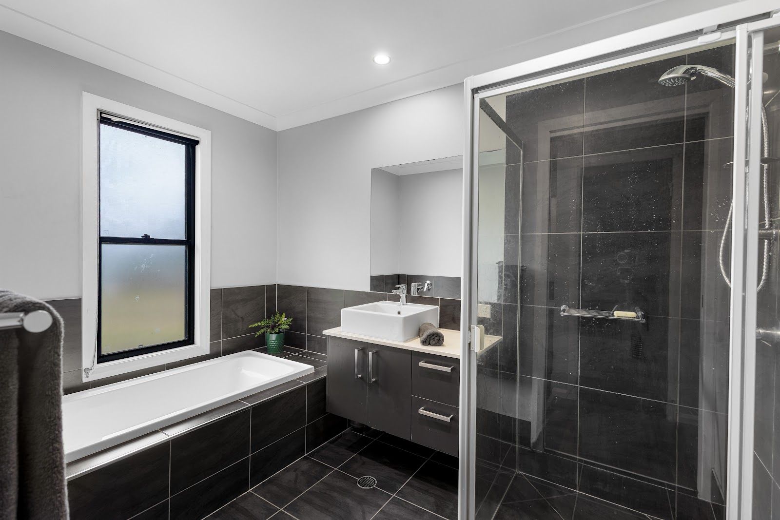45 Honeydew Place — photo 11 of 20